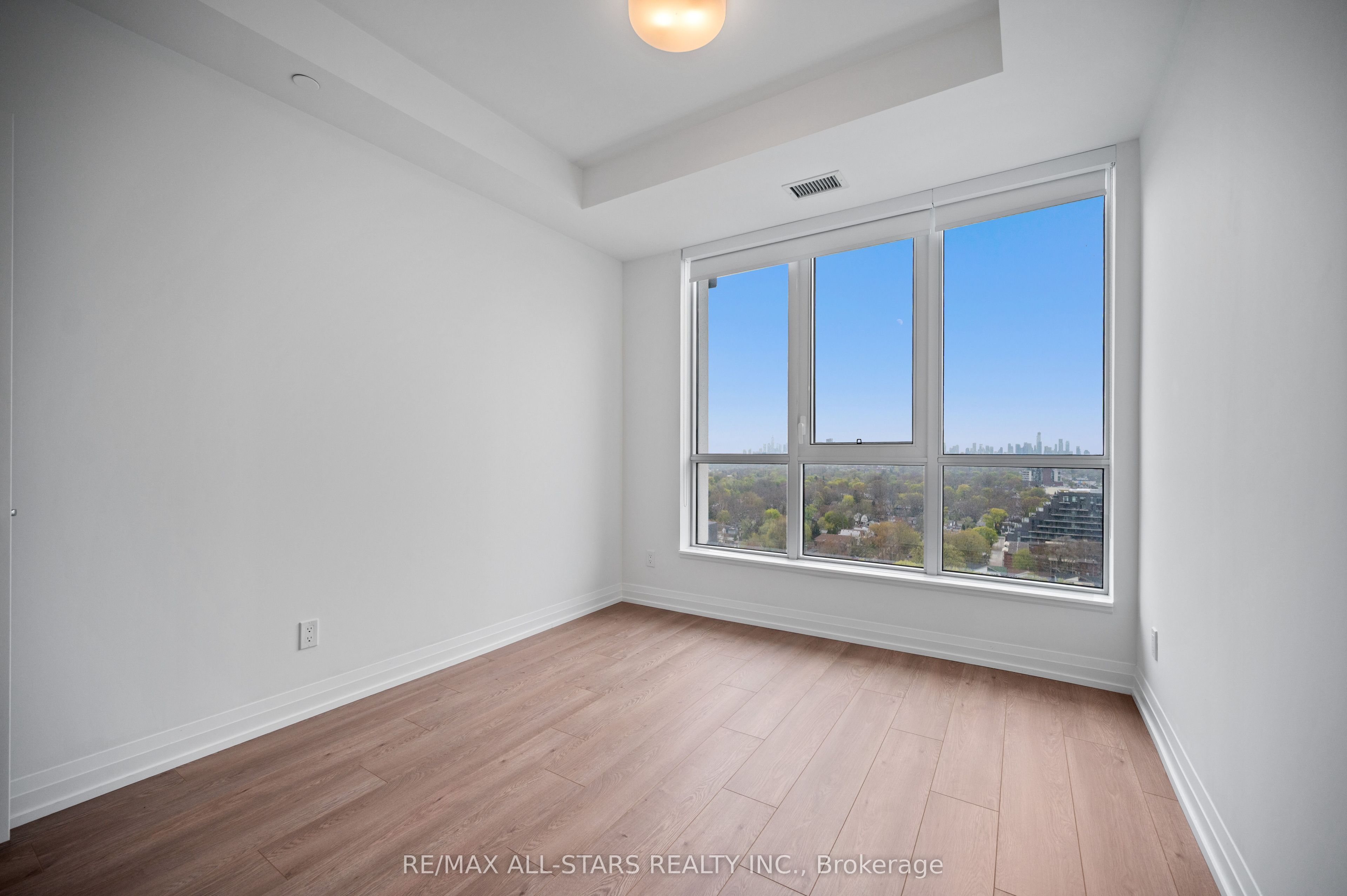 286 Main Street 1811 Property Photo 22