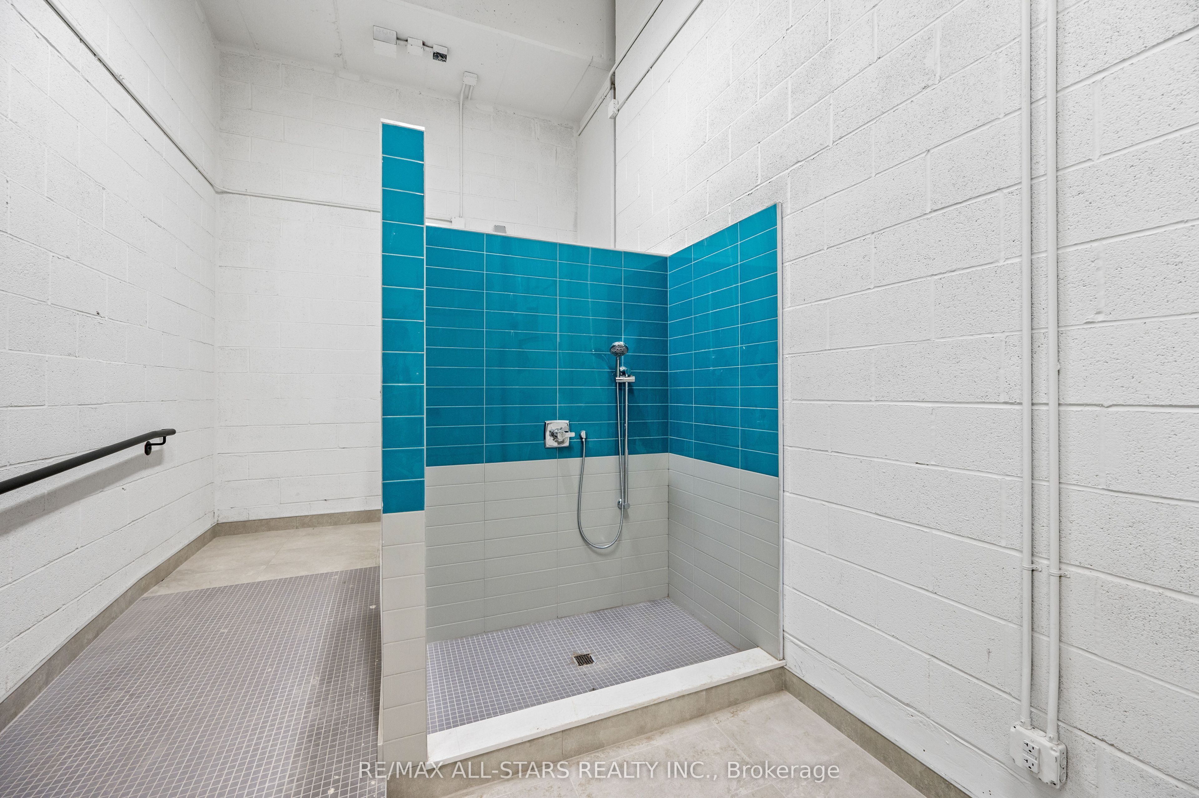286 Main Street 1811 Property Photo 45