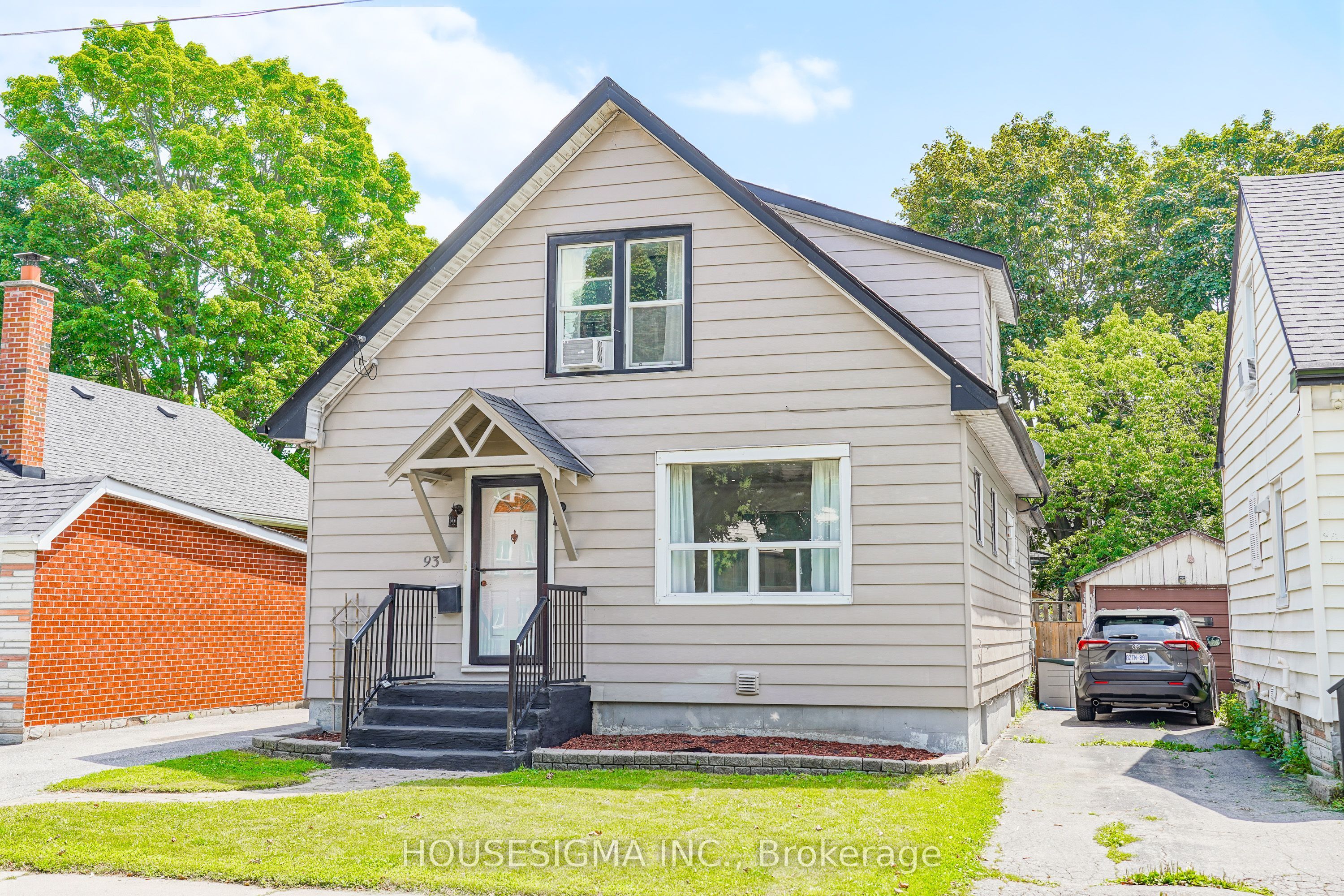 93 Brock Street W Property Photo 2