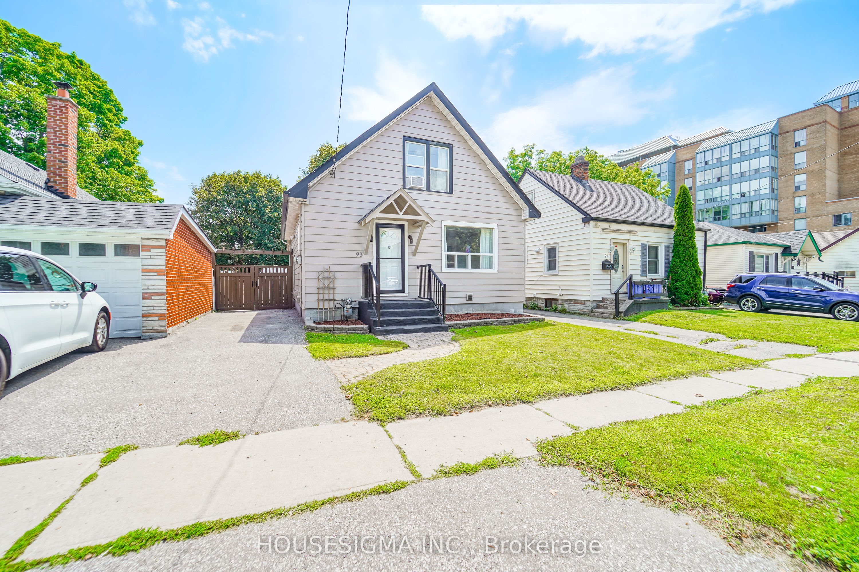 93 Brock Street W Property Photo 5