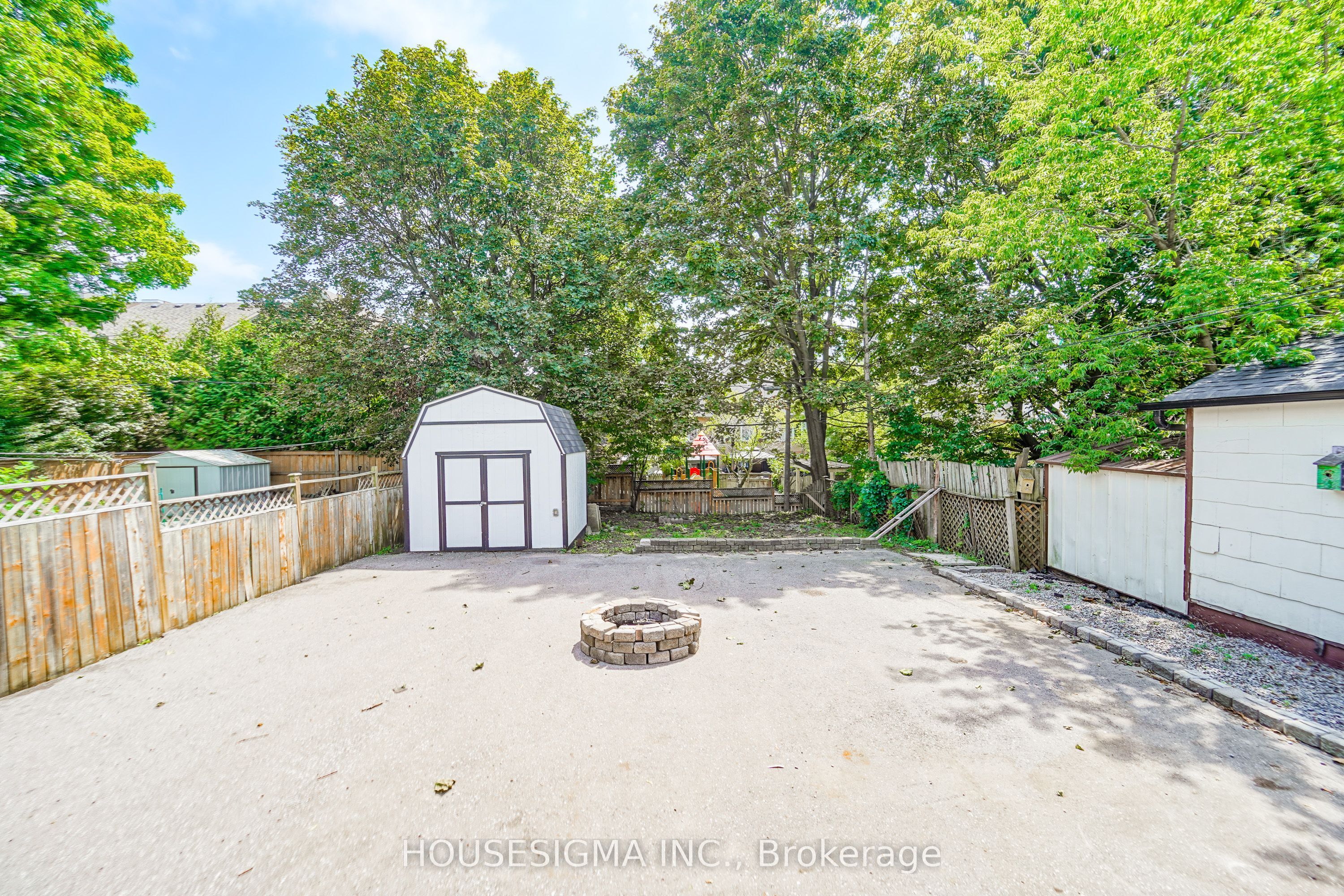 93 Brock Street W Property Photo 41
