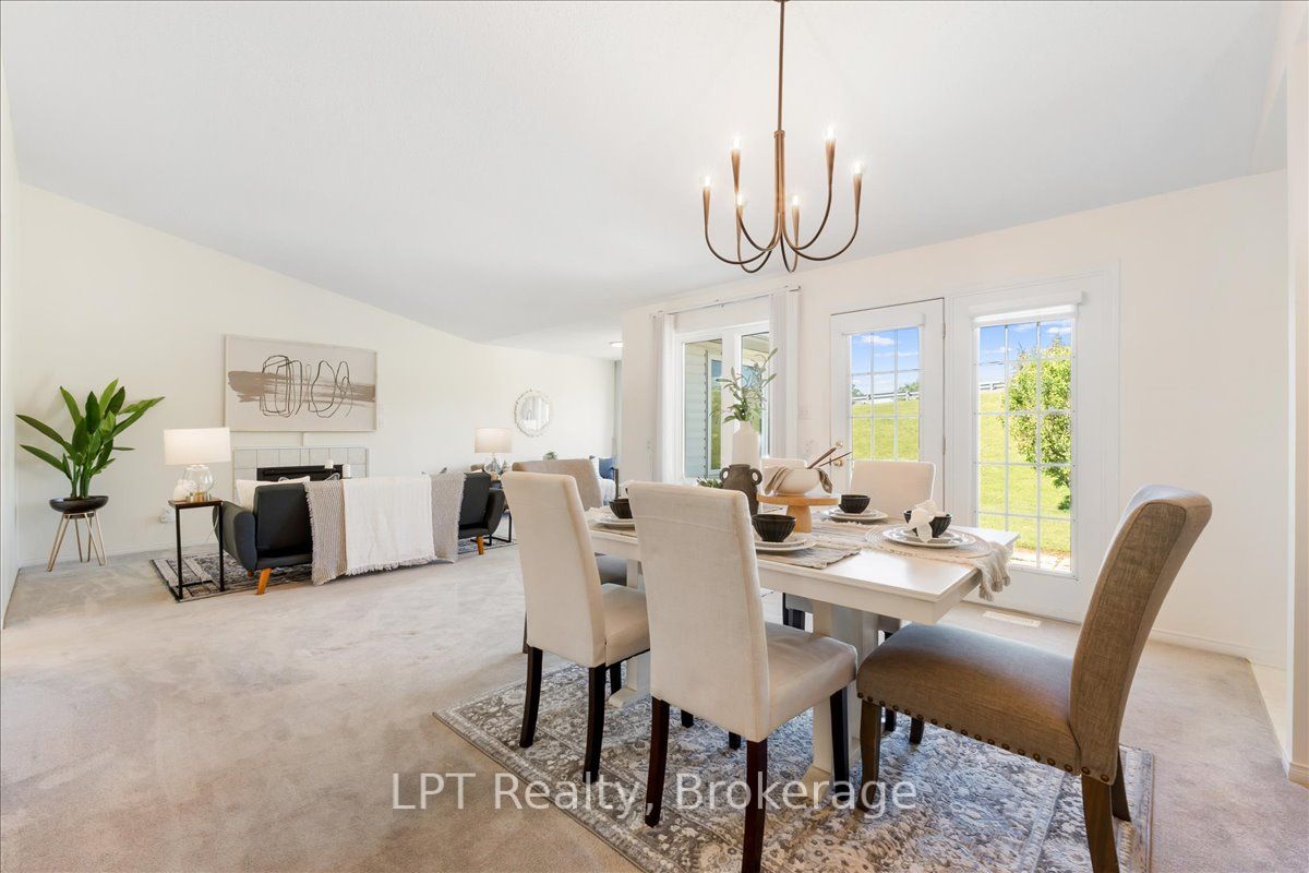 5 Niagara Trail Property Photo 5