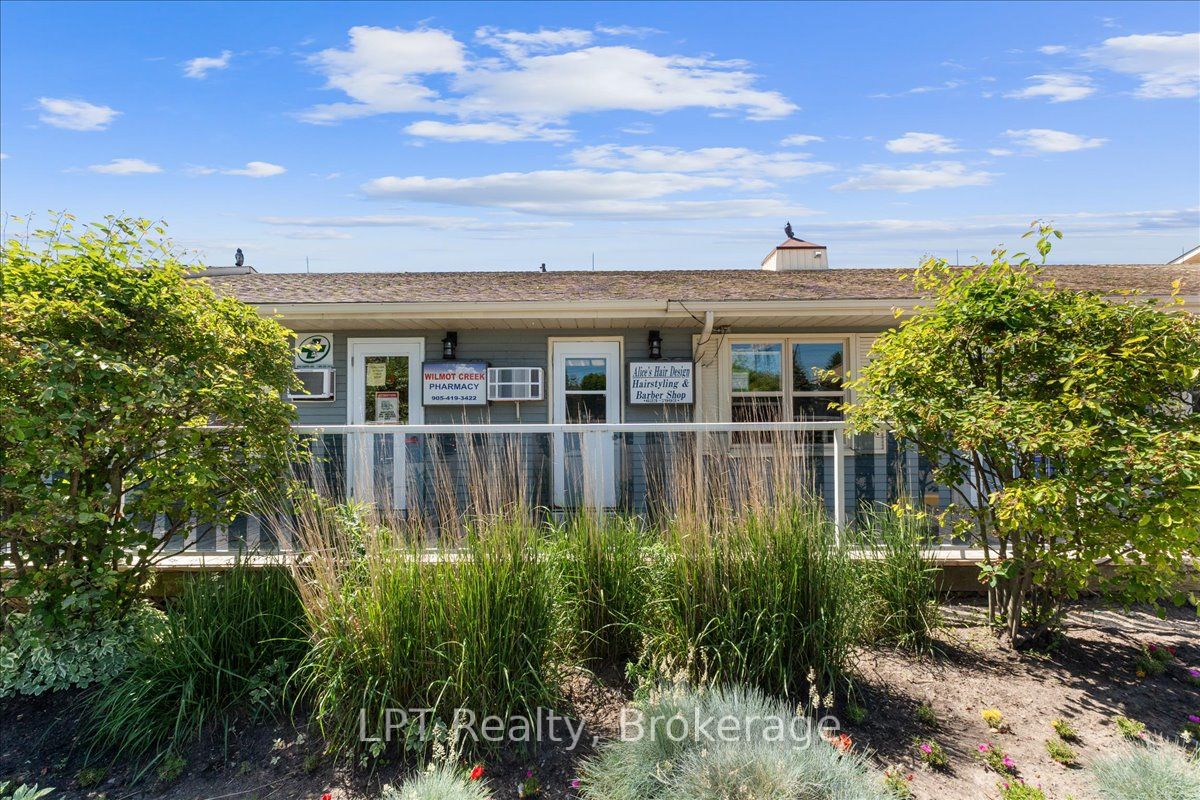 5 Niagara Trail Property Photo 38