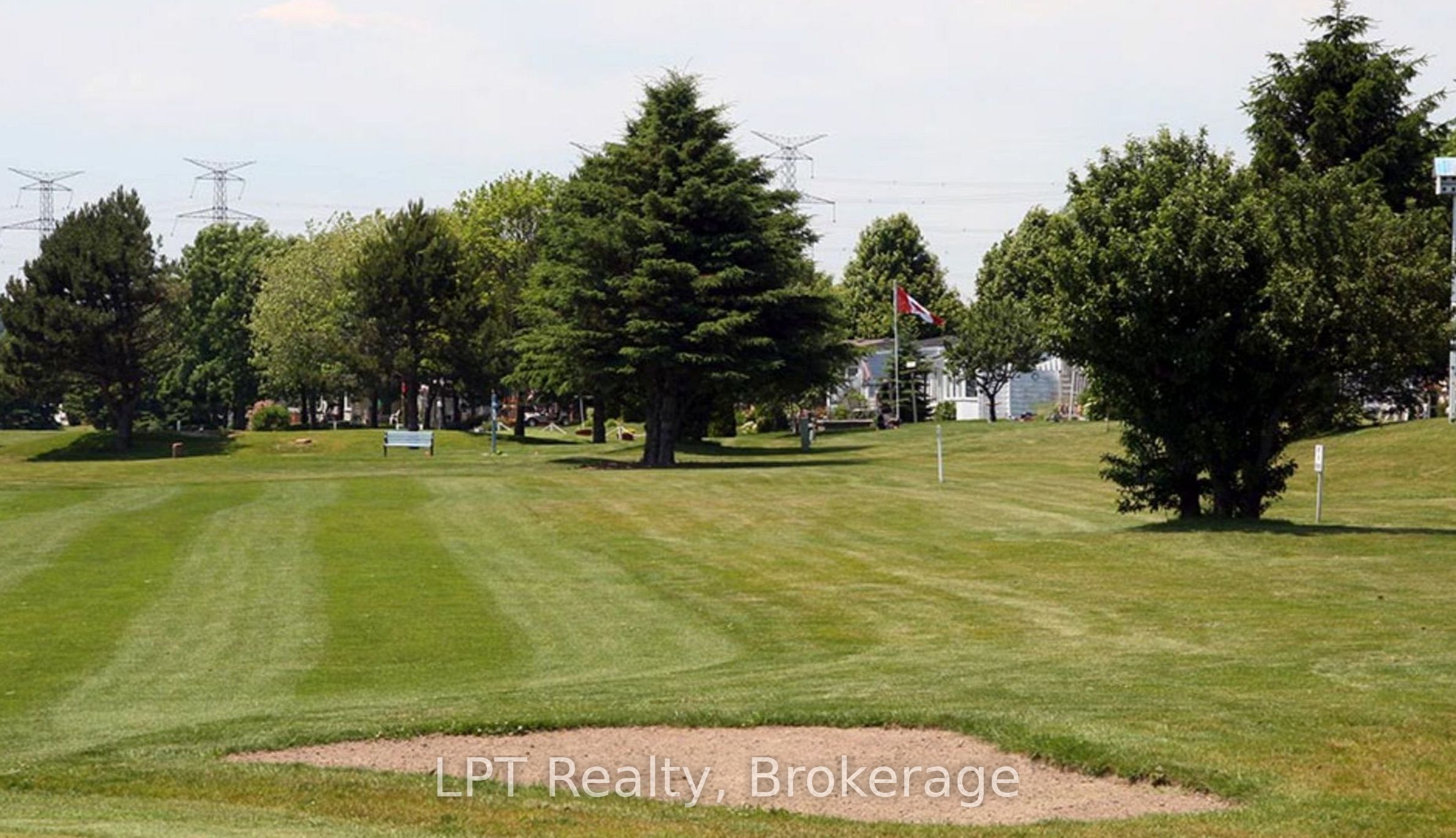 5 Niagara Trail Property Photo 44
