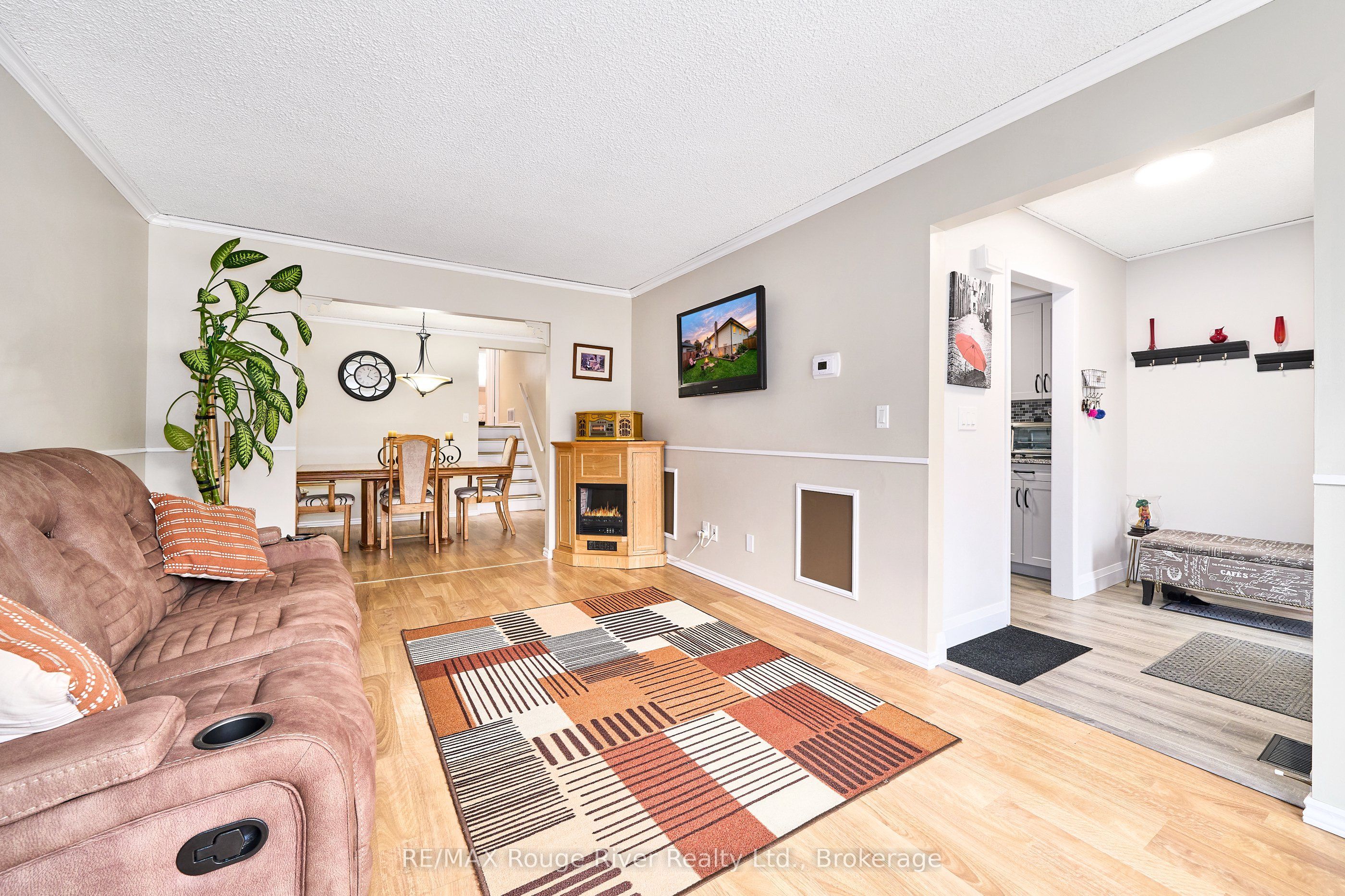 607 Foxrun Court Property Photo 18