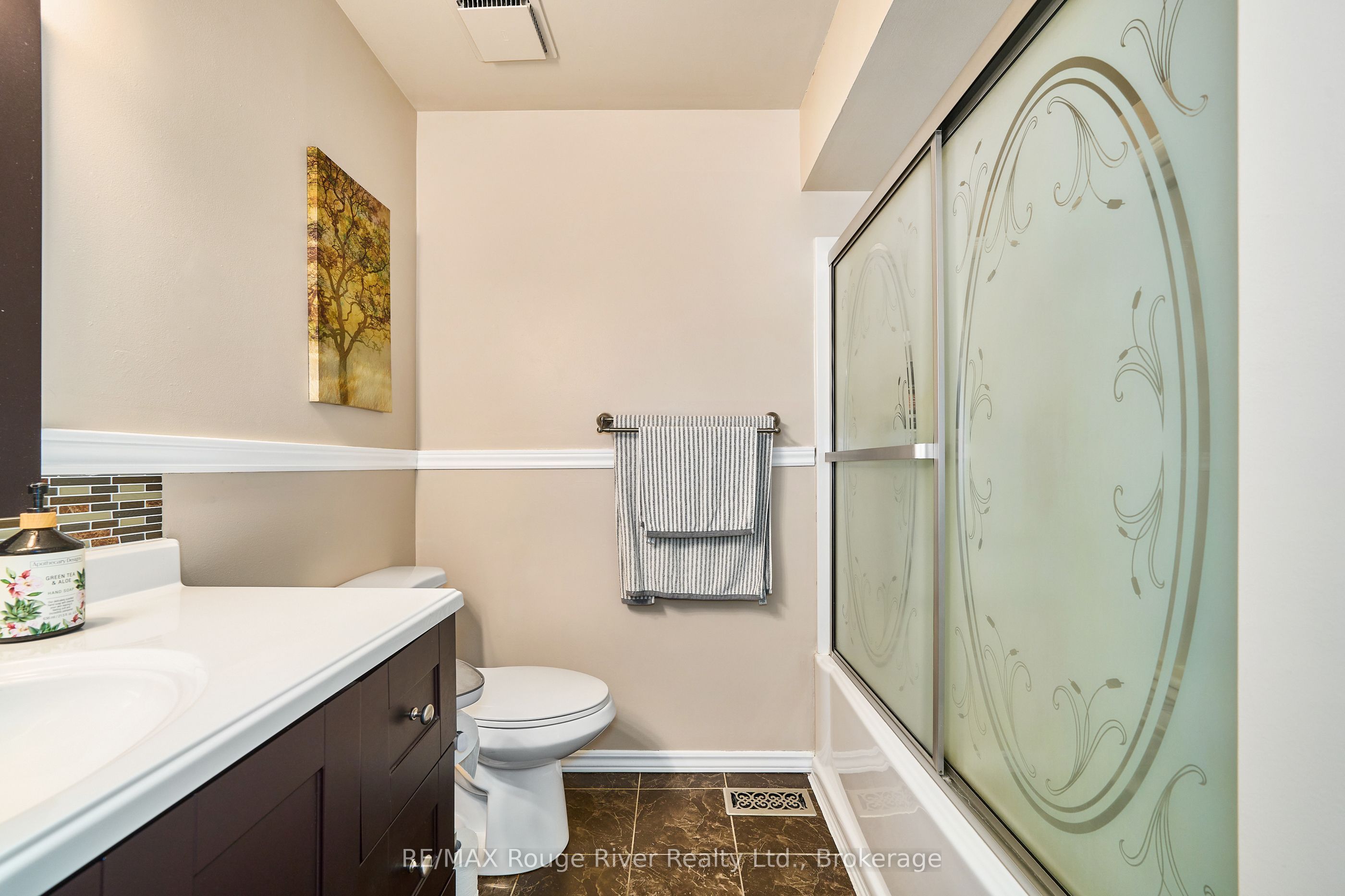 607 Foxrun Court Property Photo 27
