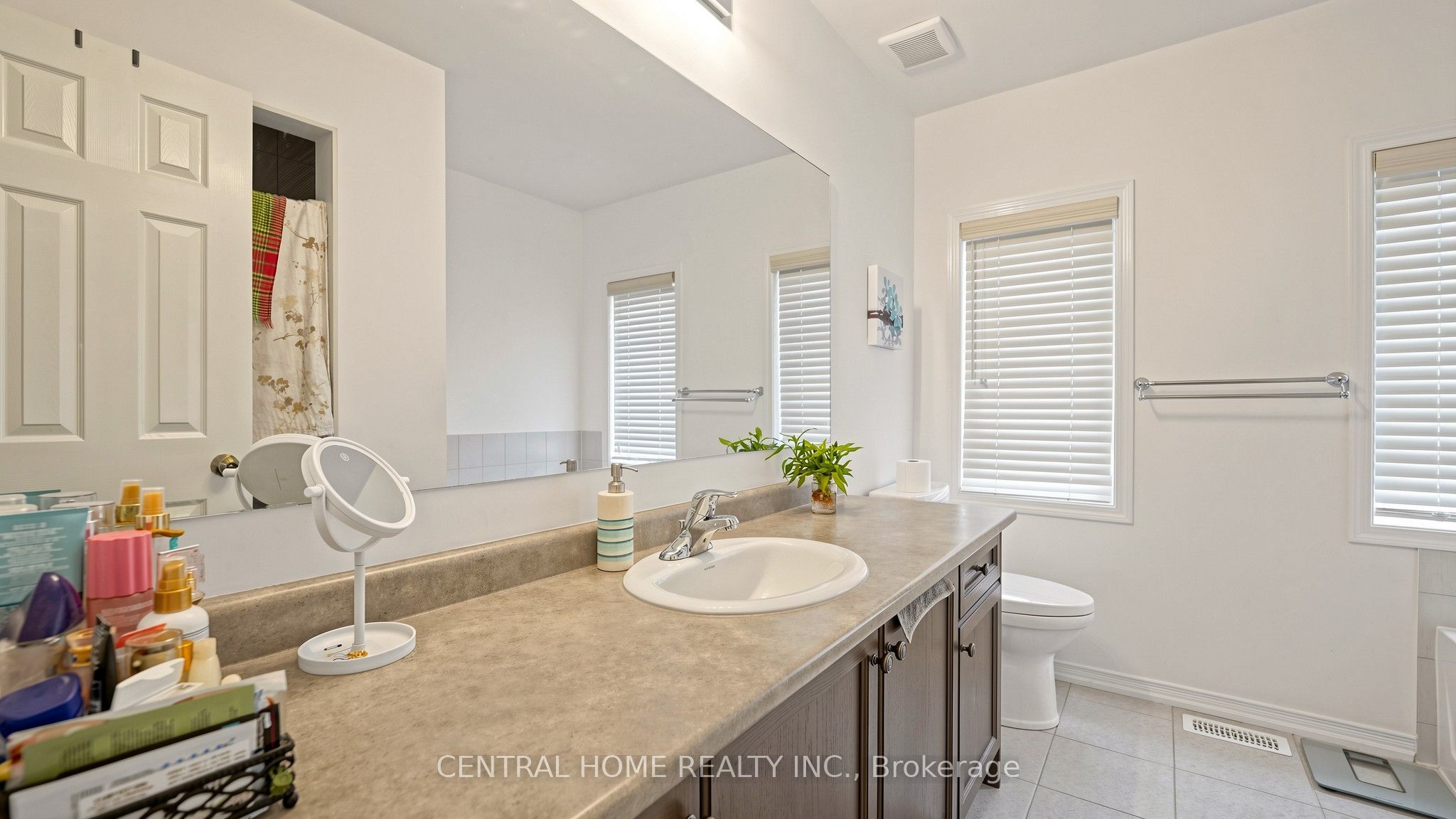 25 Camilleri Road Property Photo 24