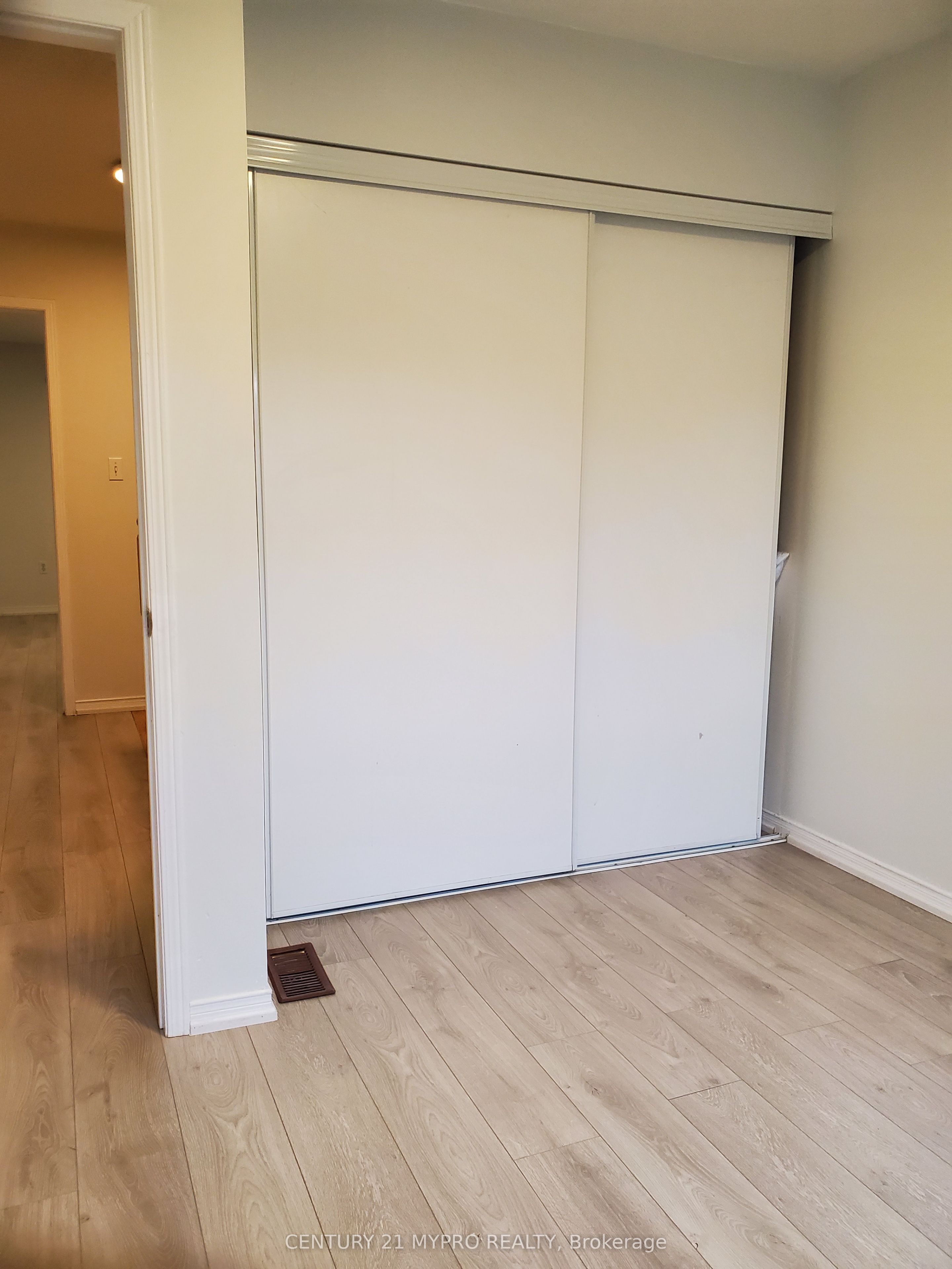 11 Oglevie Drive Property Photo 17