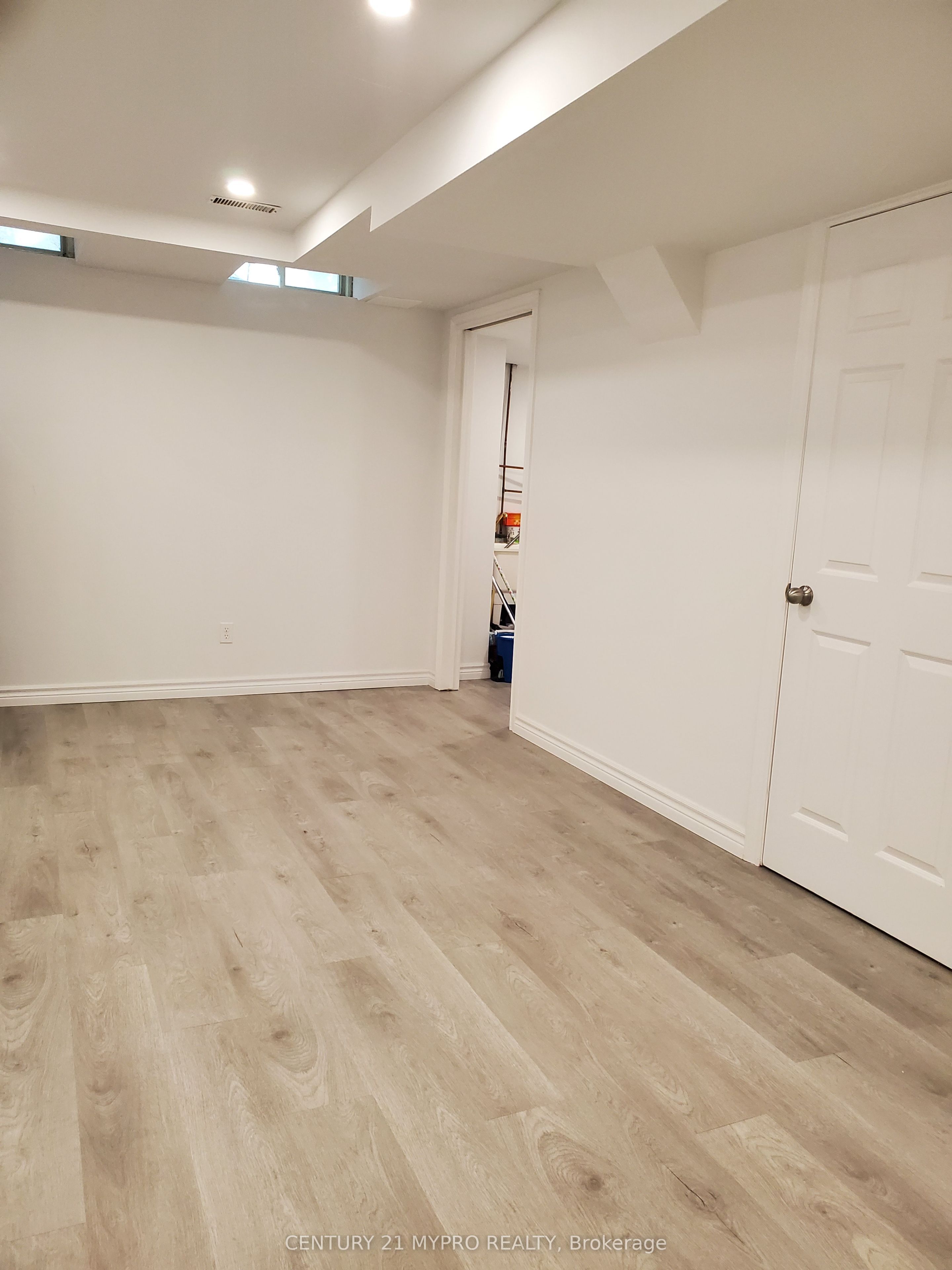 11 Oglevie Drive Property Photo 21