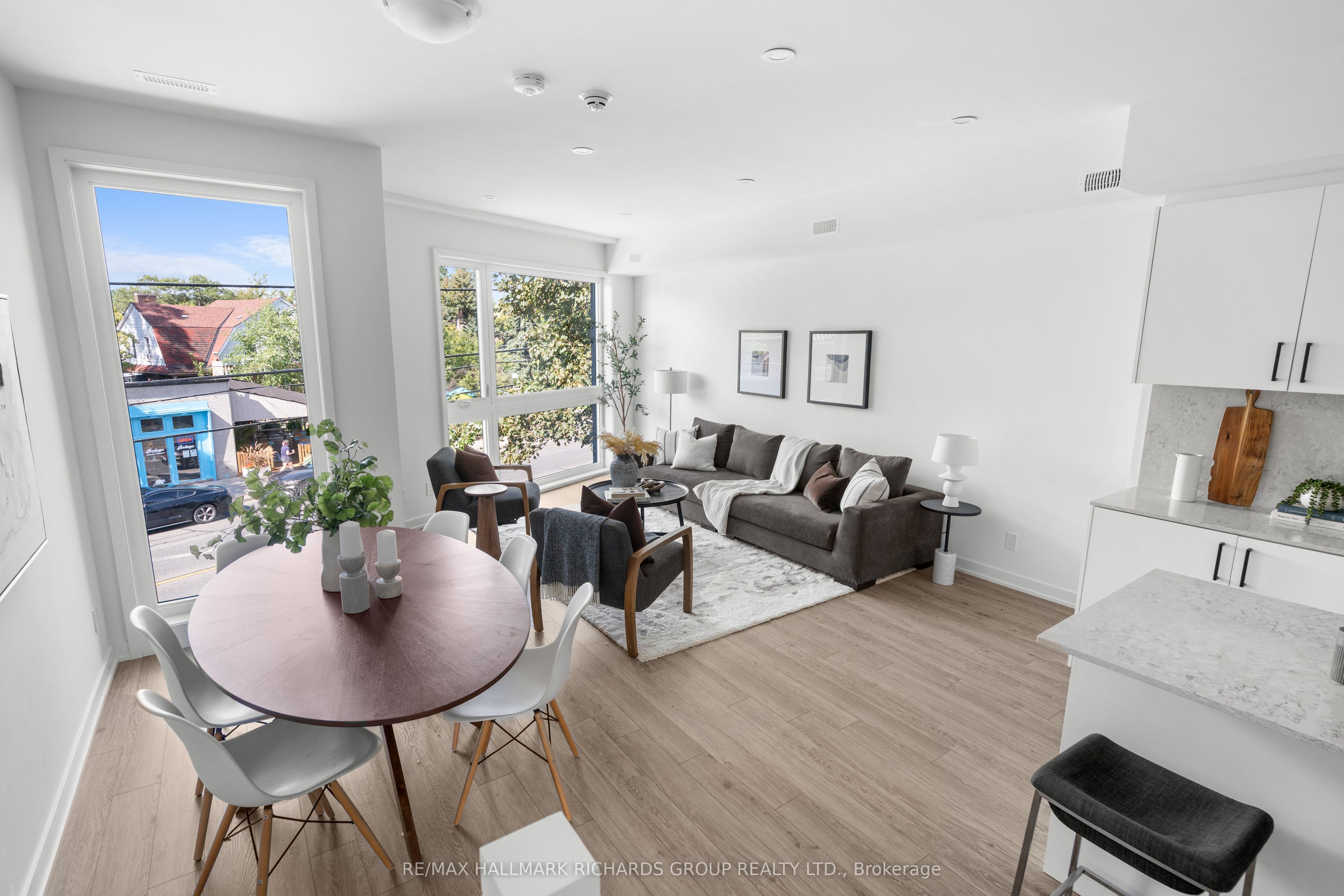 35 Birchcliff Avenue 39 Property Photo 3