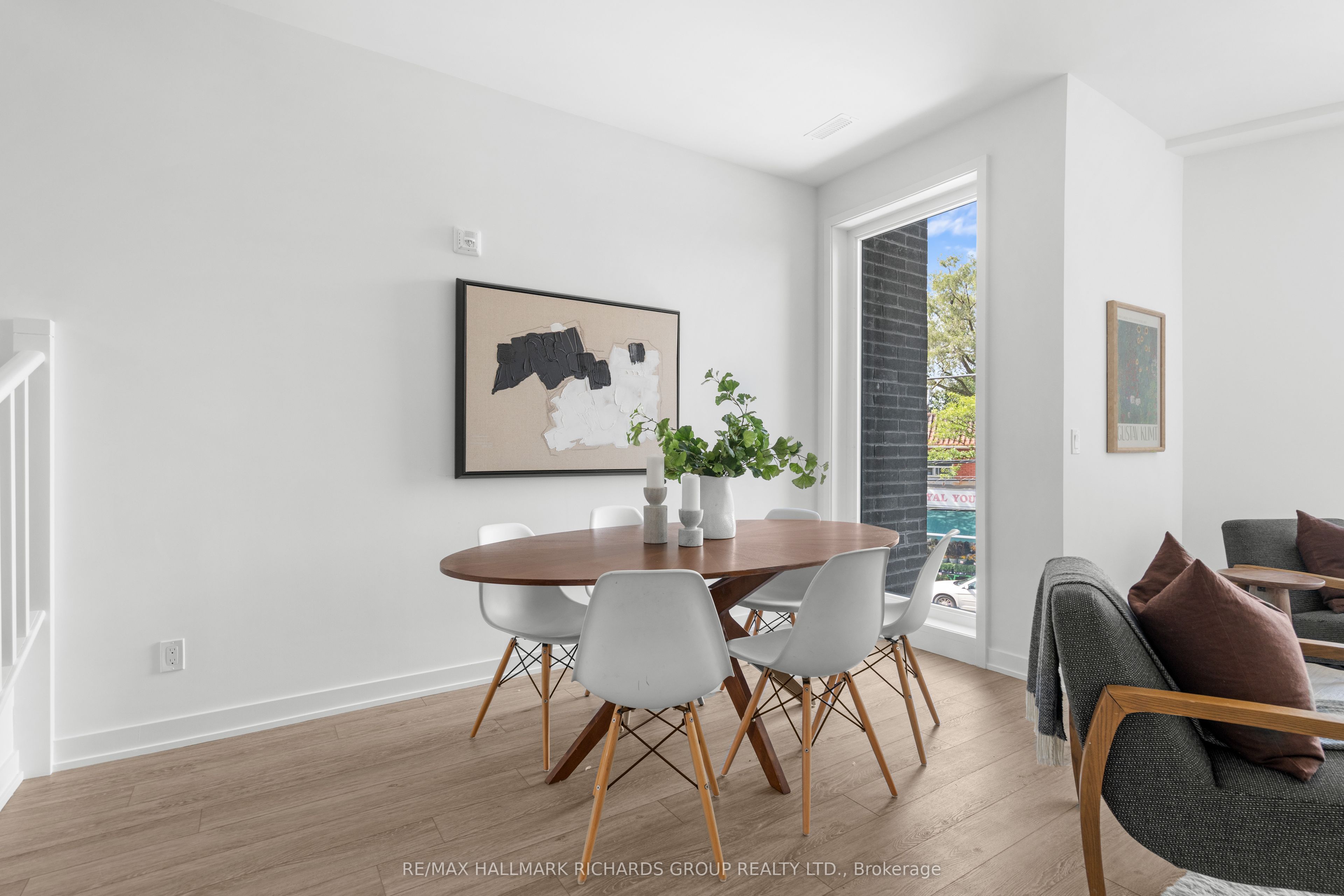 35 Birchcliff Avenue 39 Property Photo 5