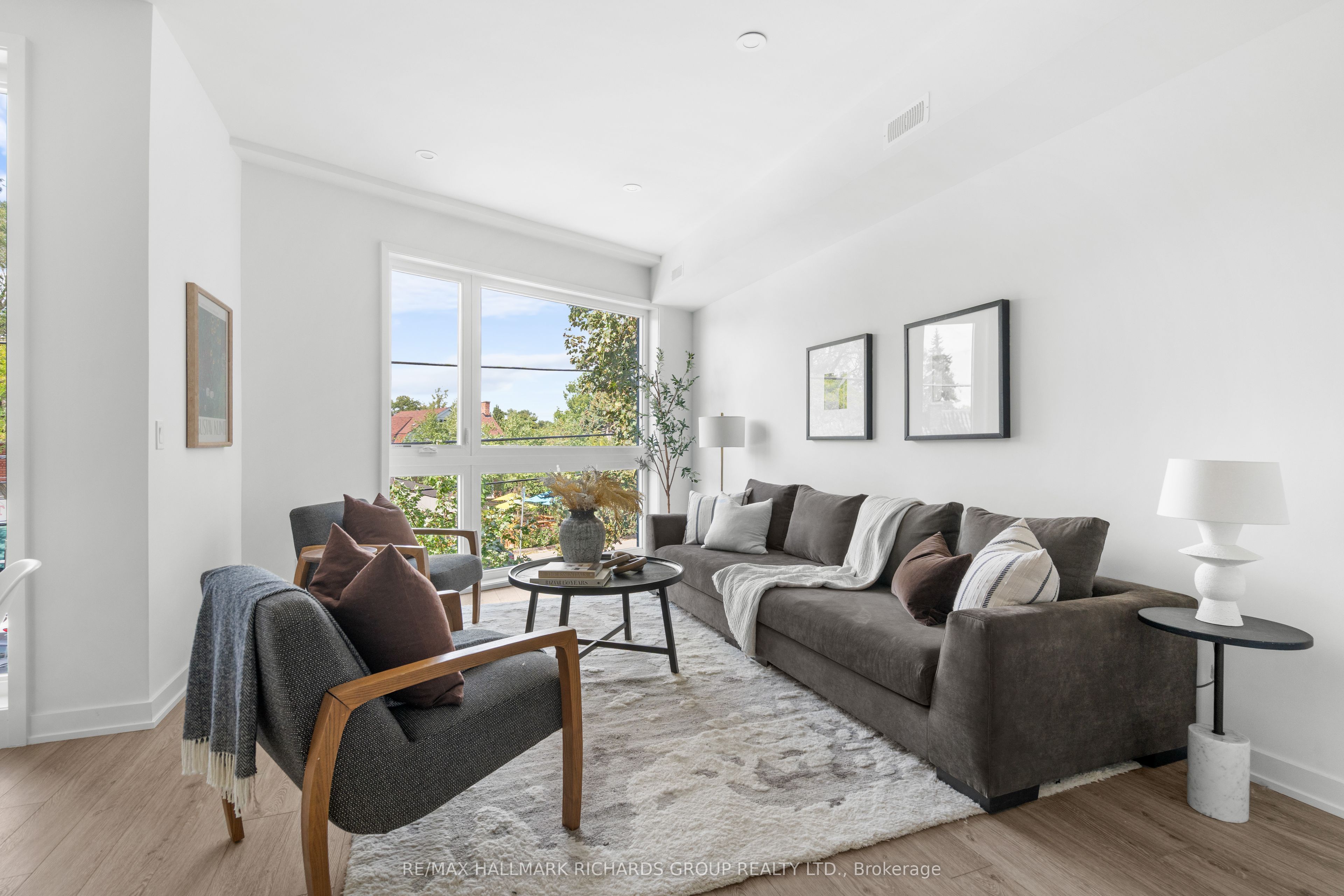 35 Birchcliff Avenue 39 Property Photo 6