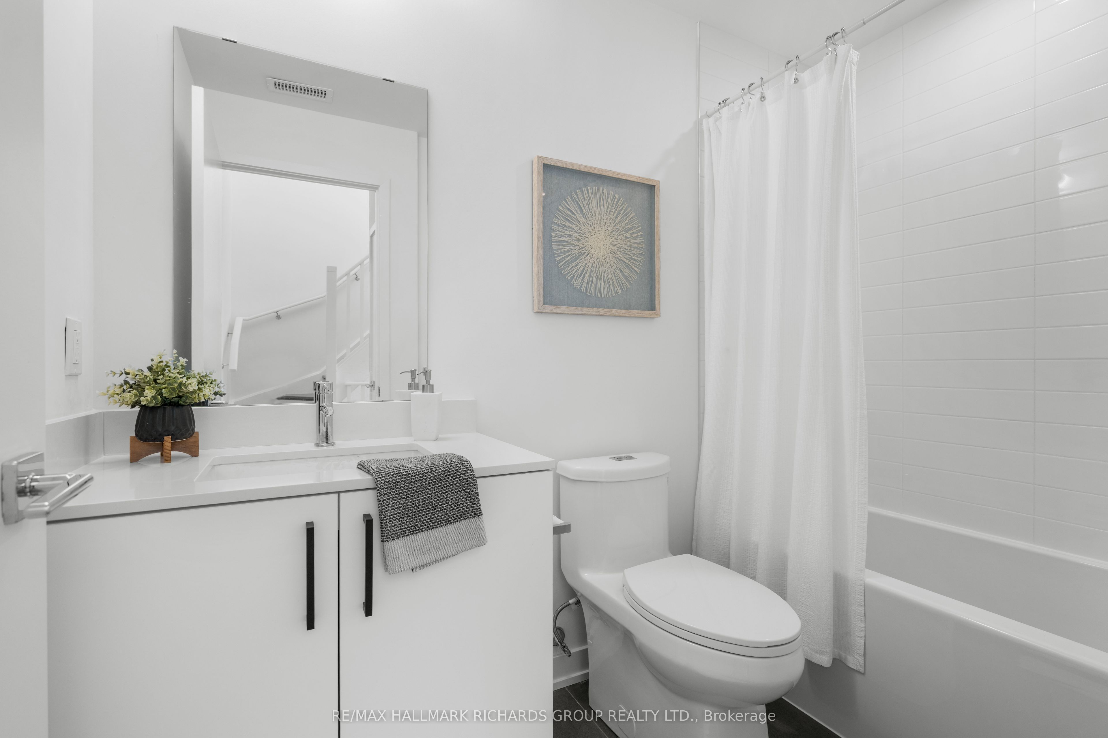 35 Birchcliff Avenue 39 Property Photo 25