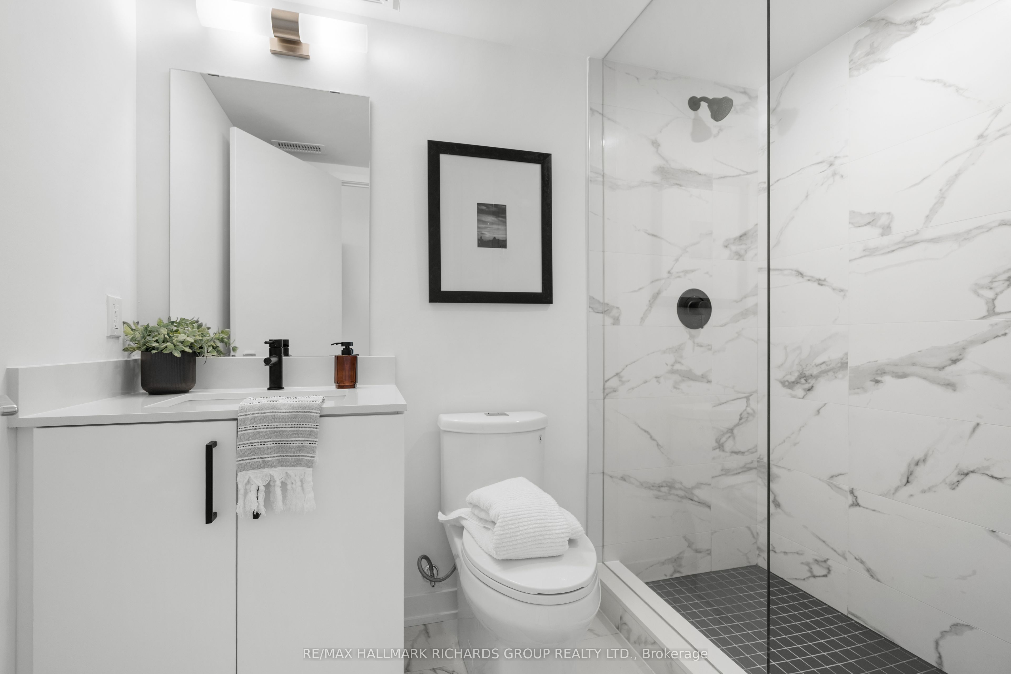 35 Birchcliff Avenue 39 Property Photo 26