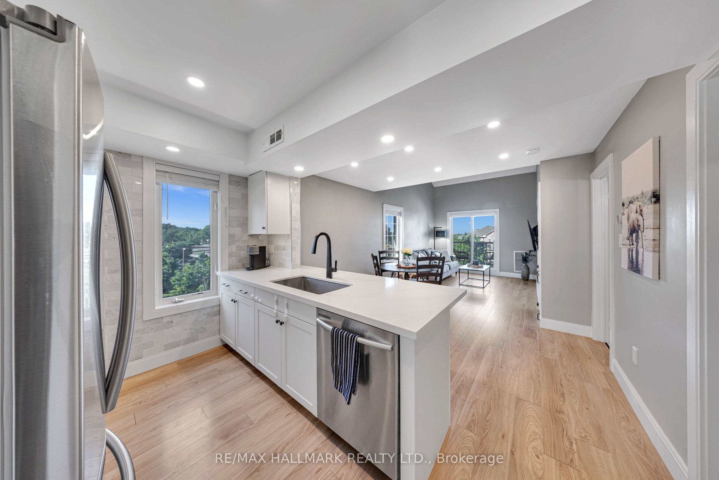 106 Petra Way 3