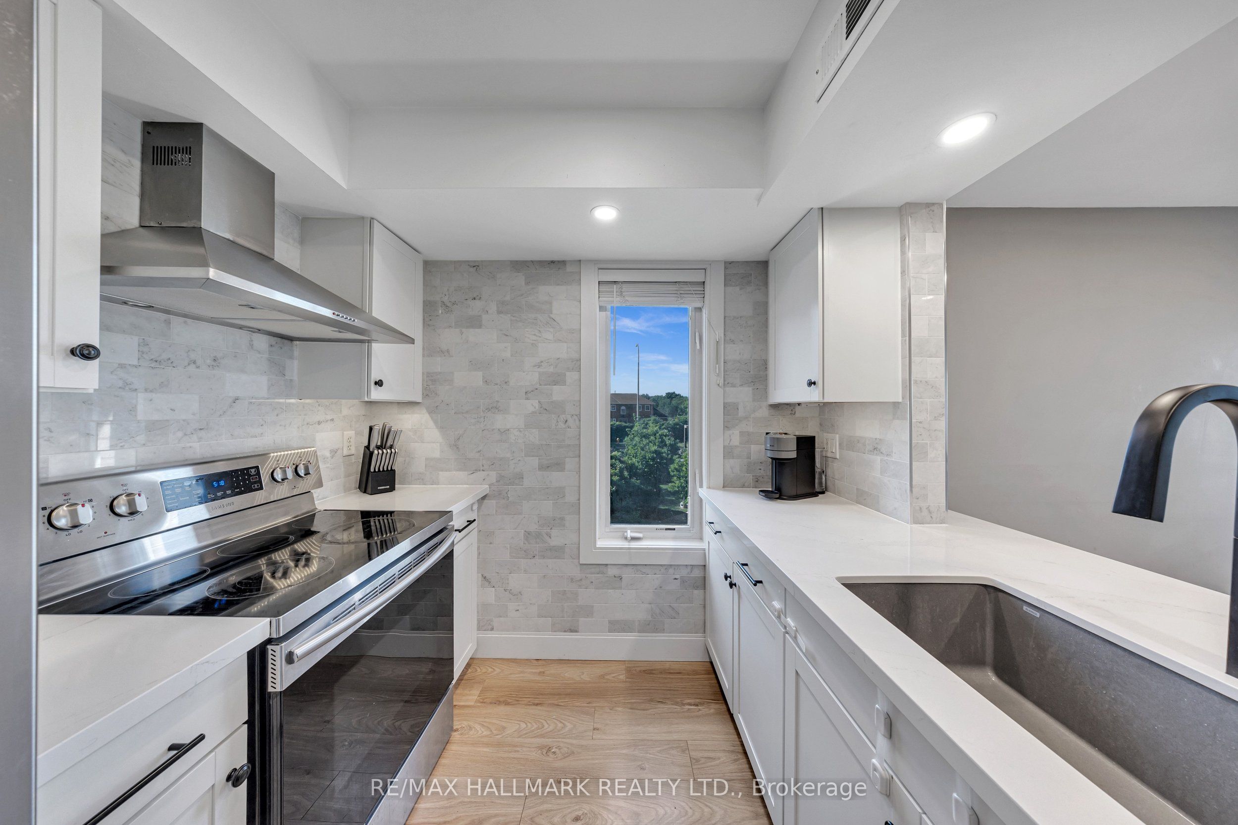 106 Petra Way 3 Property Photo 2