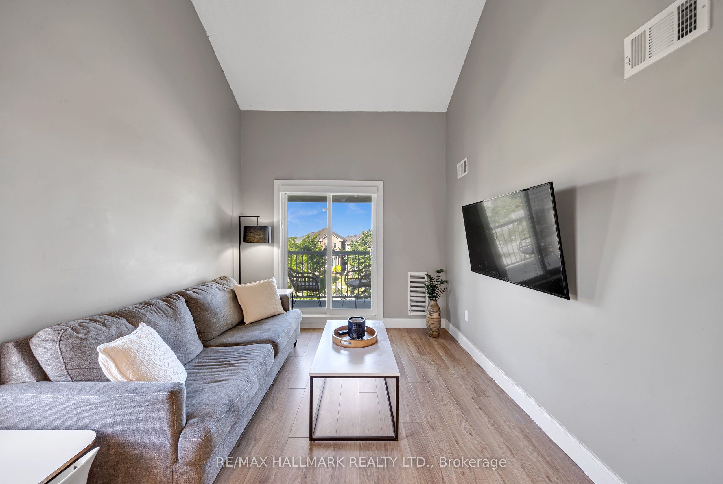 106 Petra Way 3 Property Photo 6