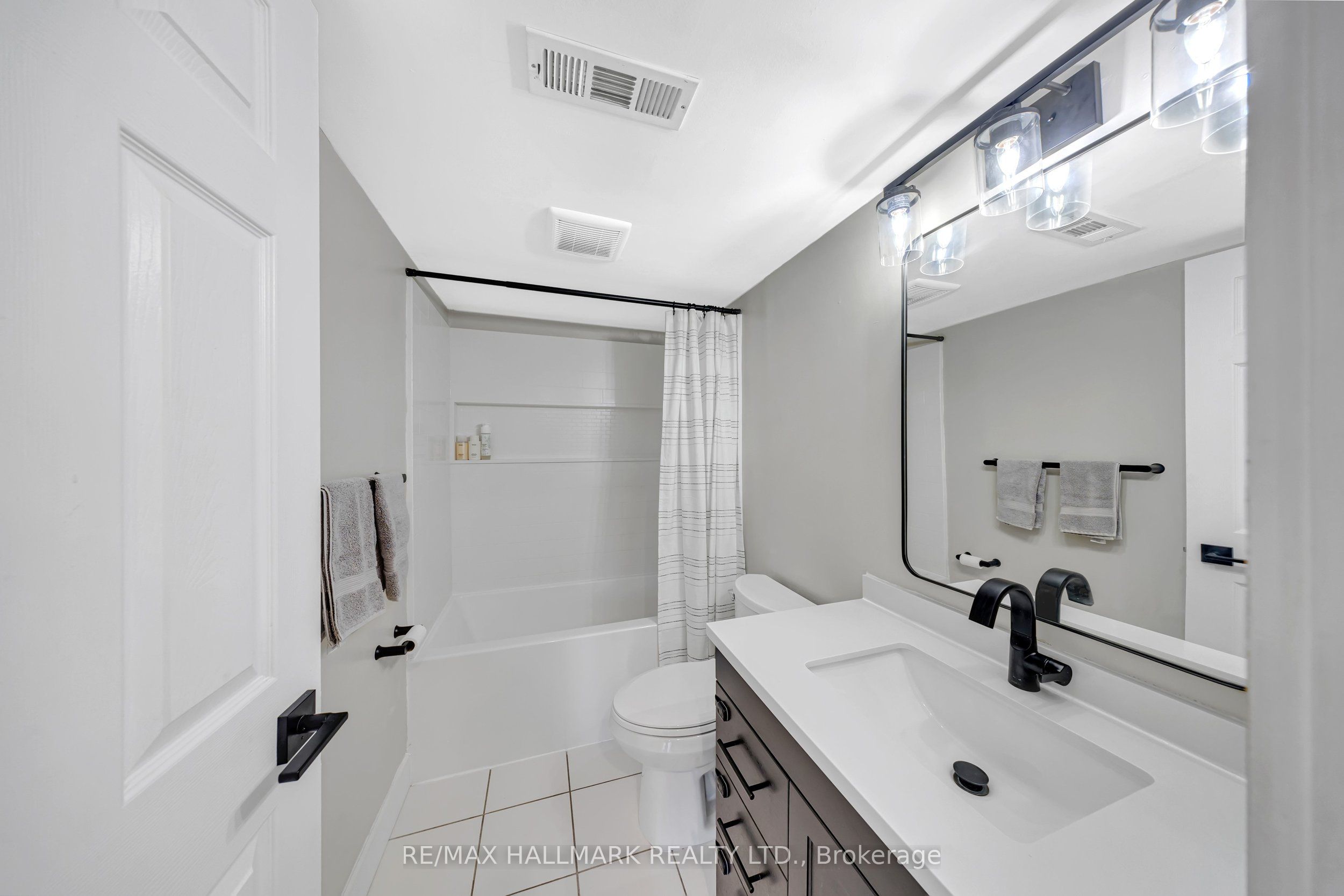 106 Petra Way 3 Property Photo 12
