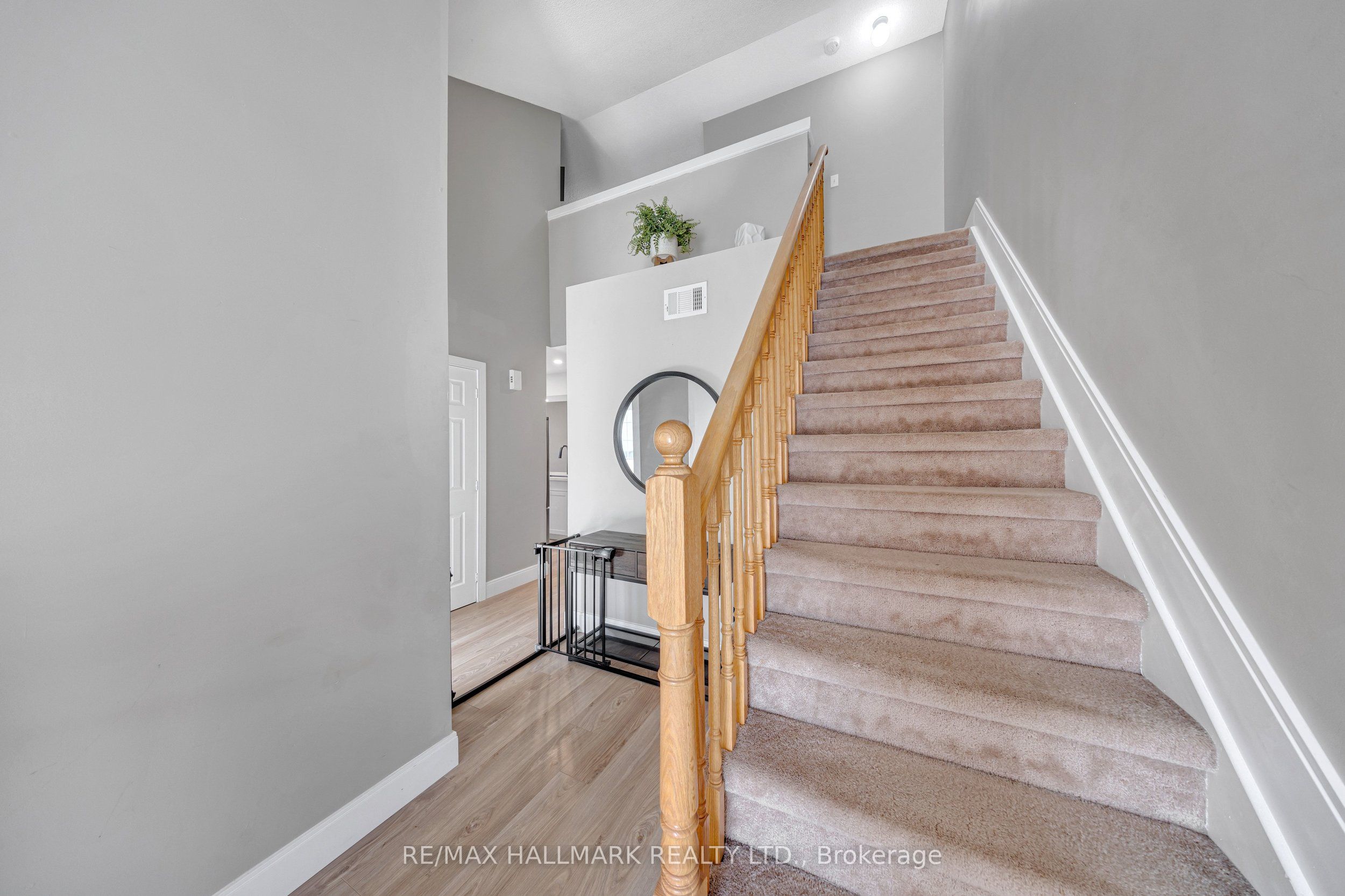 106 Petra Way 3 Property Photo 16