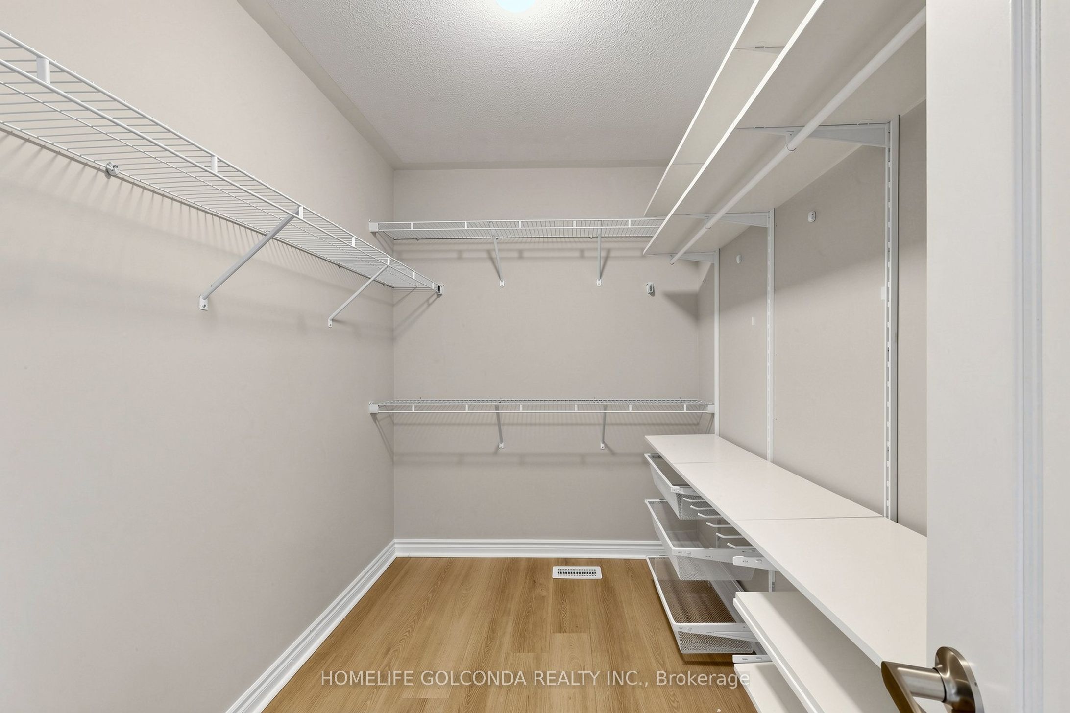 2716 Sapphire Drive Property Photo 17