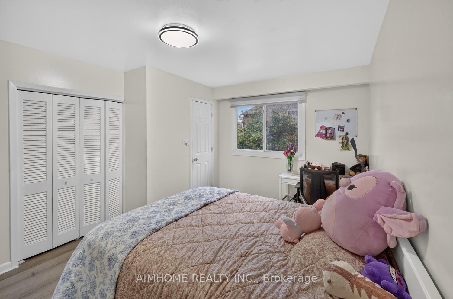 166 Guildwood Parkway Property Photo 18