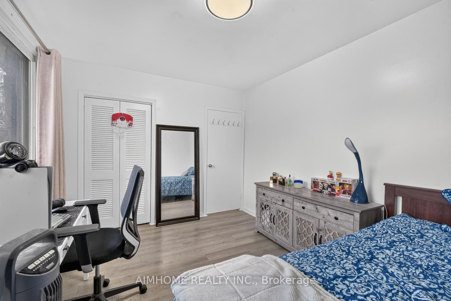 166 Guildwood Parkway Property Photo 19