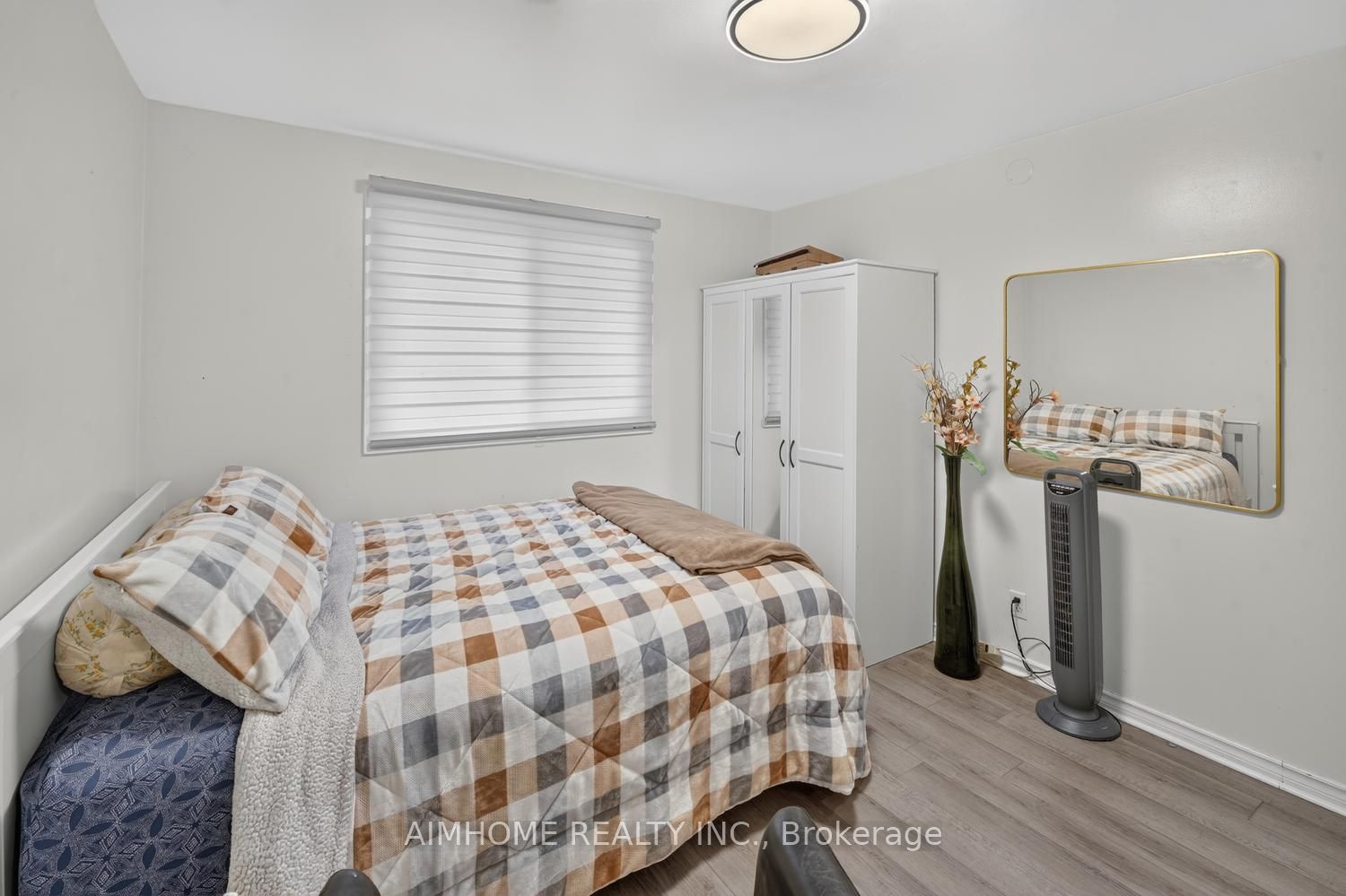 166 Guildwood Parkway Property Photo 22