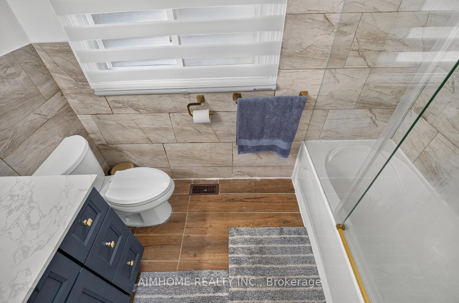 166 Guildwood Parkway Property Photo 27