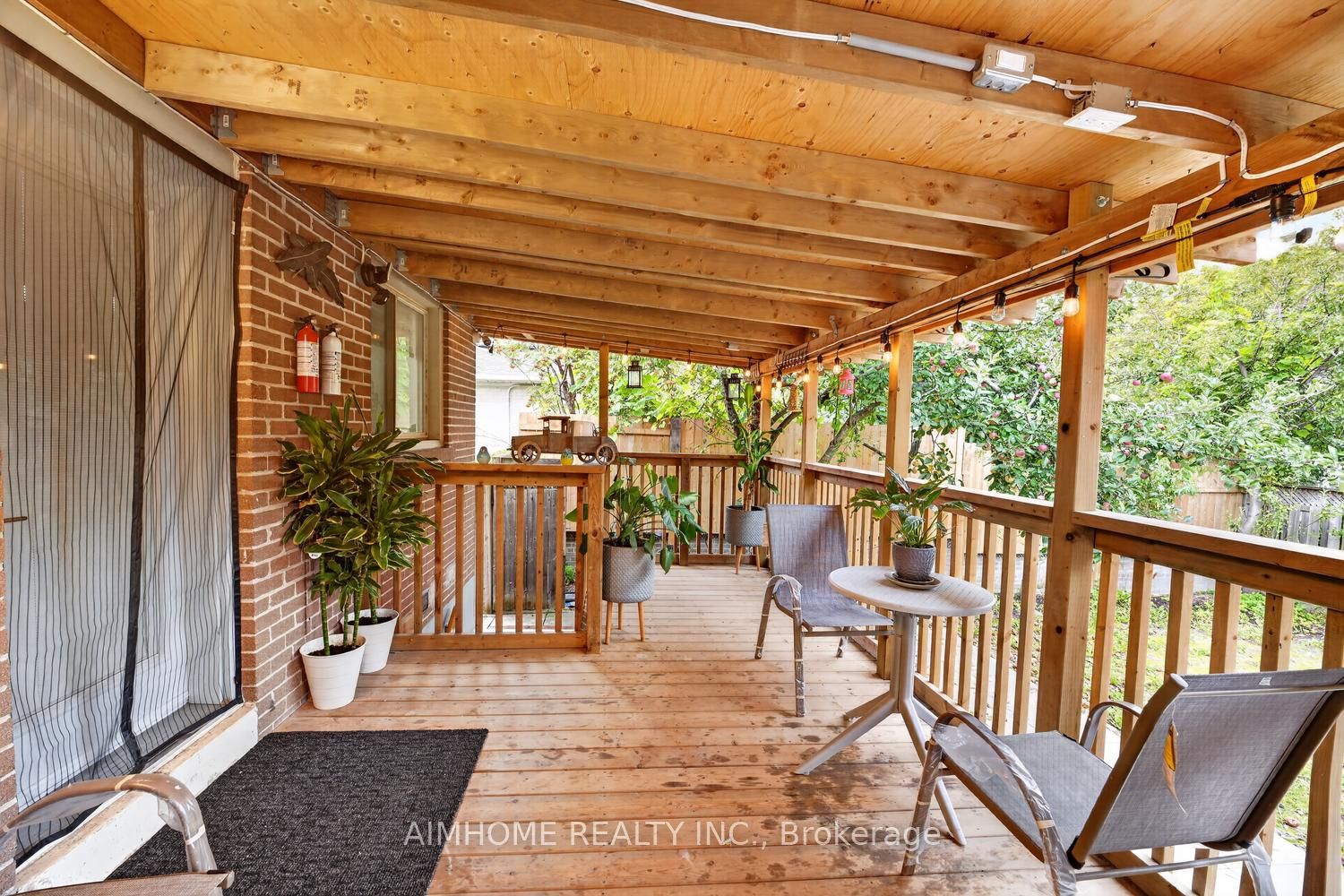 166 Guildwood Parkway Property Photo 33