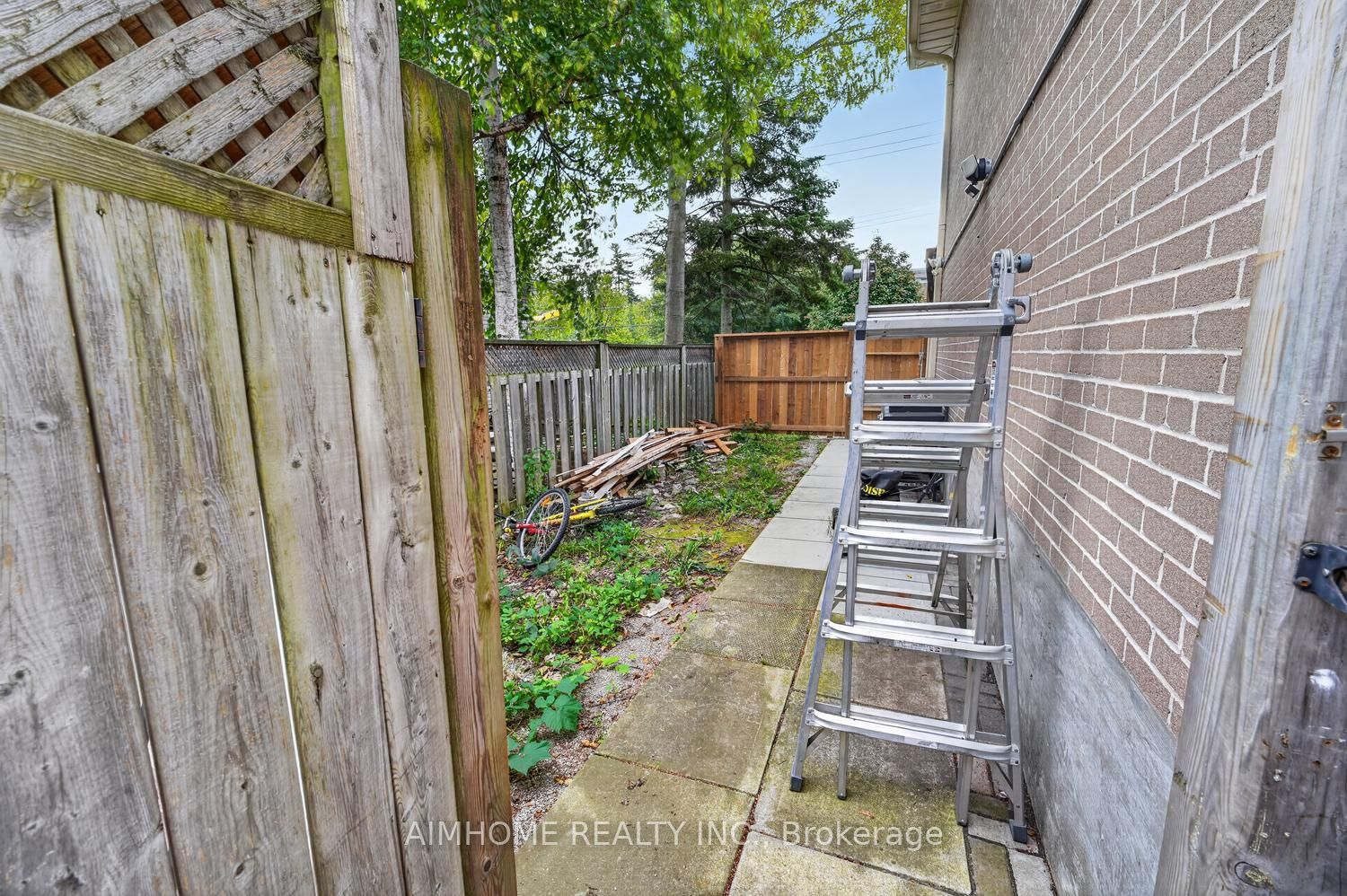 166 Guildwood Parkway Property Photo 37