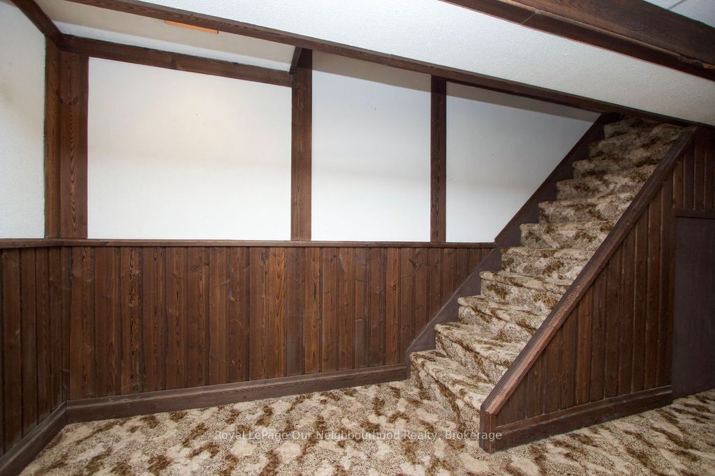 16 Hailey Court Property Photo 23