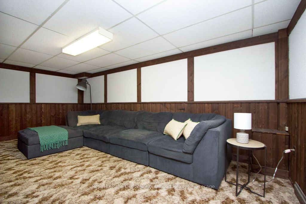 16 Hailey Court Property Photo 26