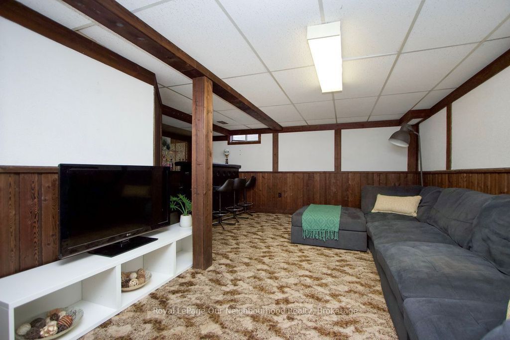 16 Hailey Court Property Photo 27