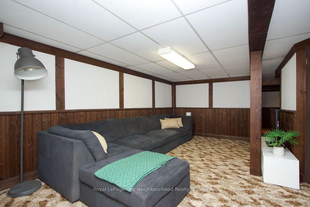 16 Hailey Court Property Photo 28