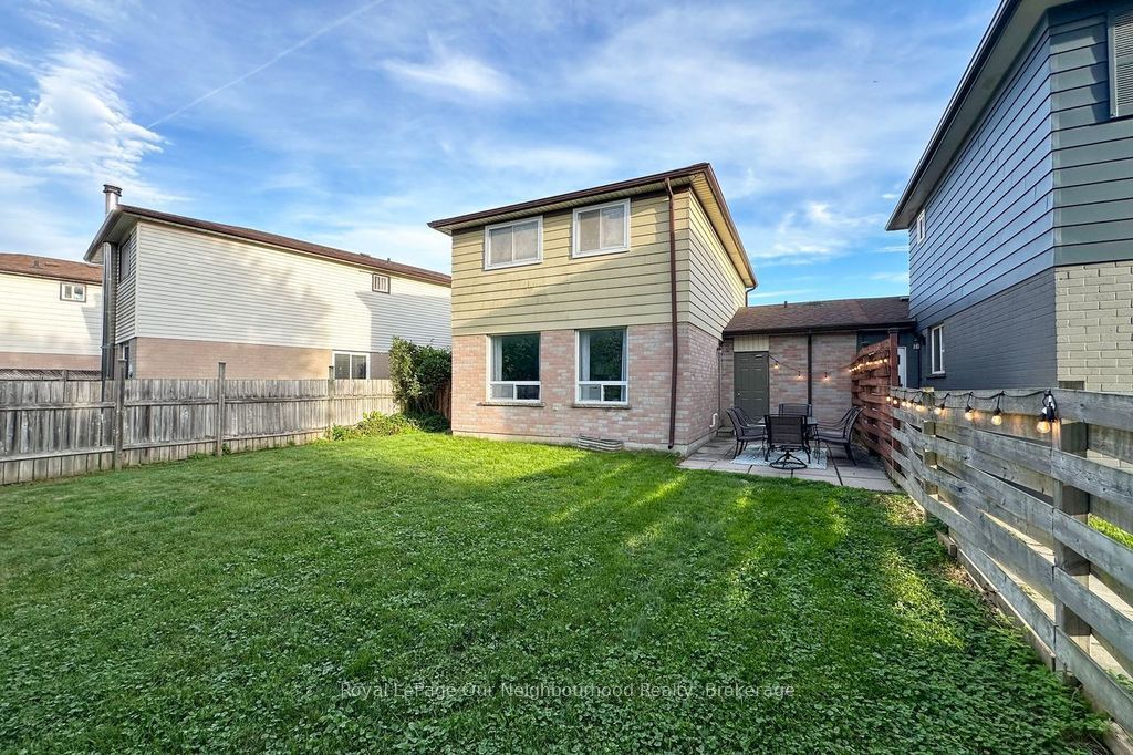 16 Hailey Court Property Photo 32