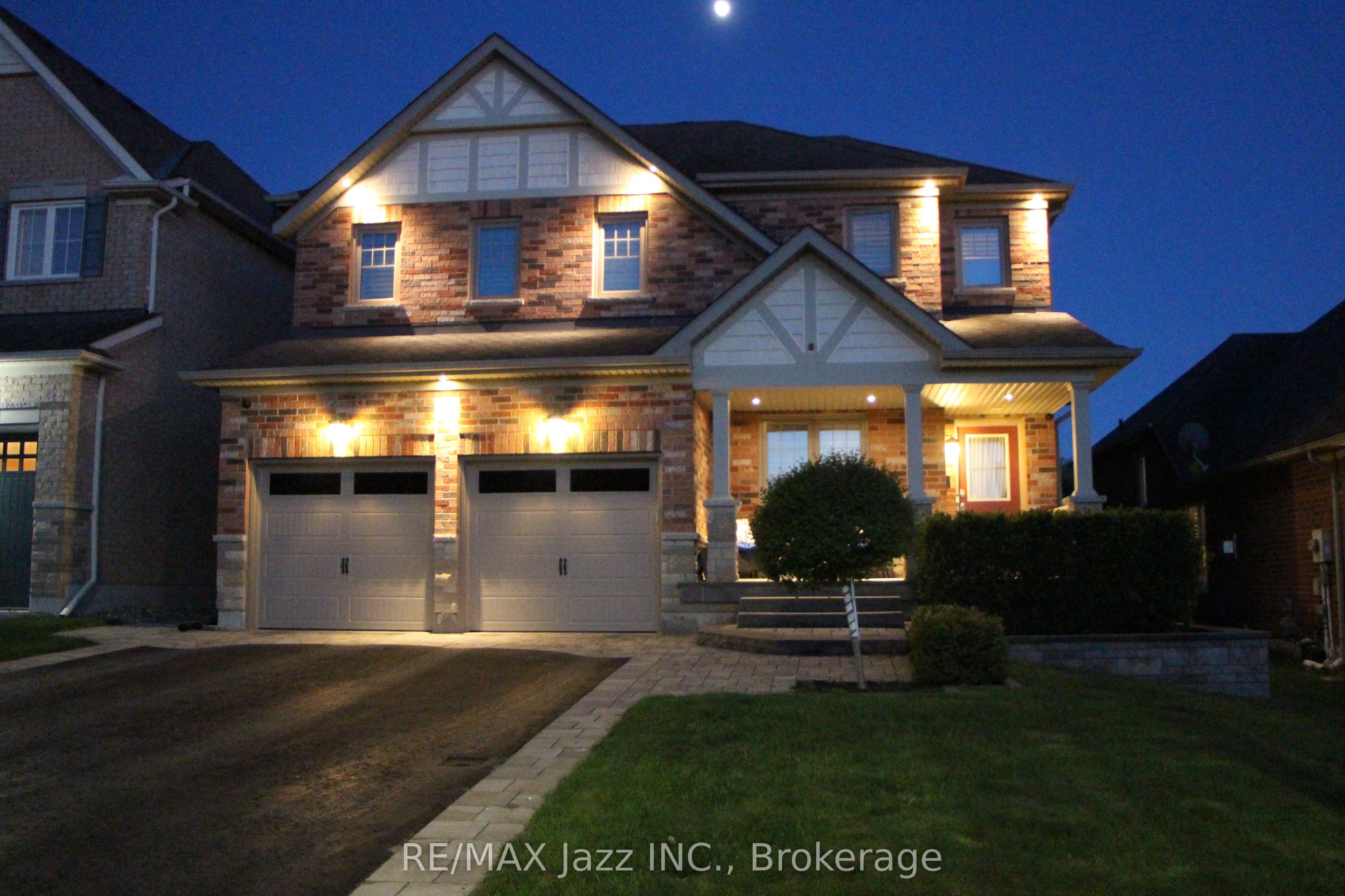 892 Barbados Street Property Photo 1