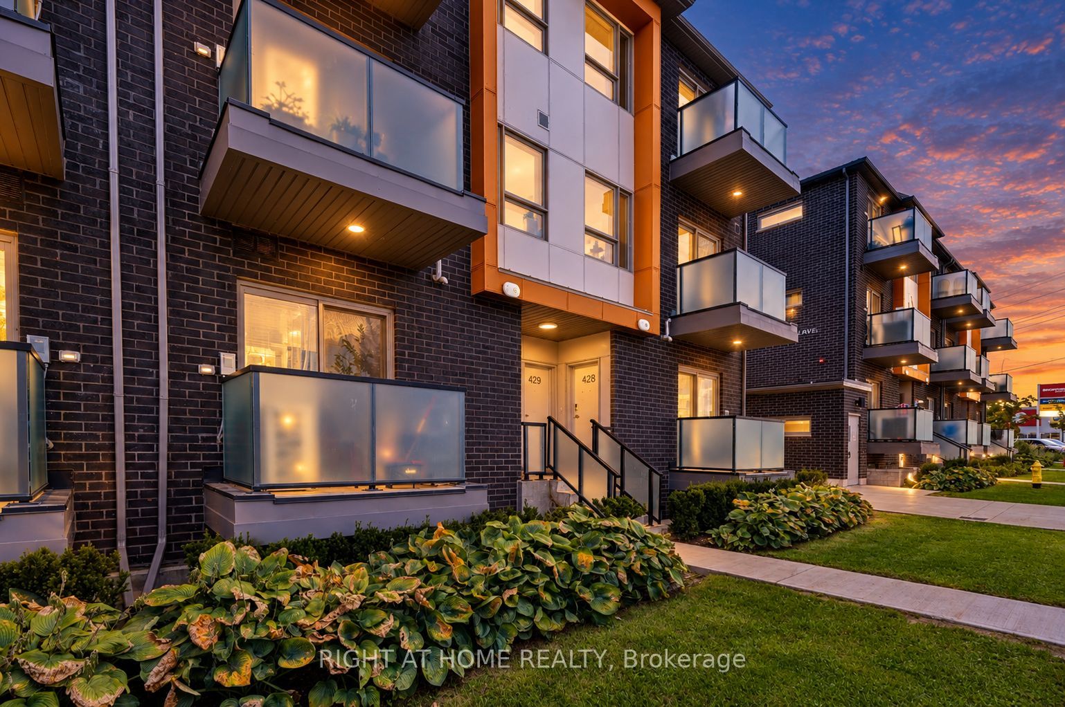 2789 Eglinton Avenue E 429 Property Photo 1
