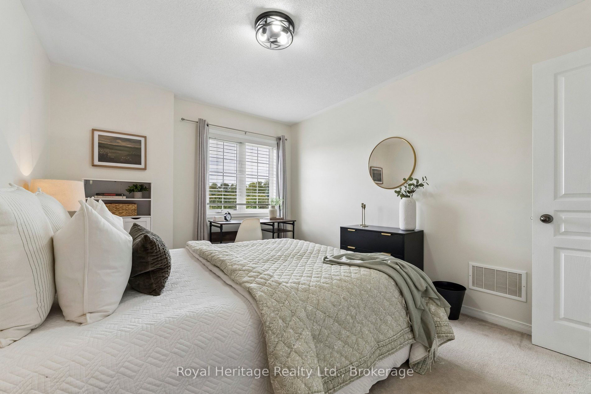80 Richard Davies Crescent Property Photo 24