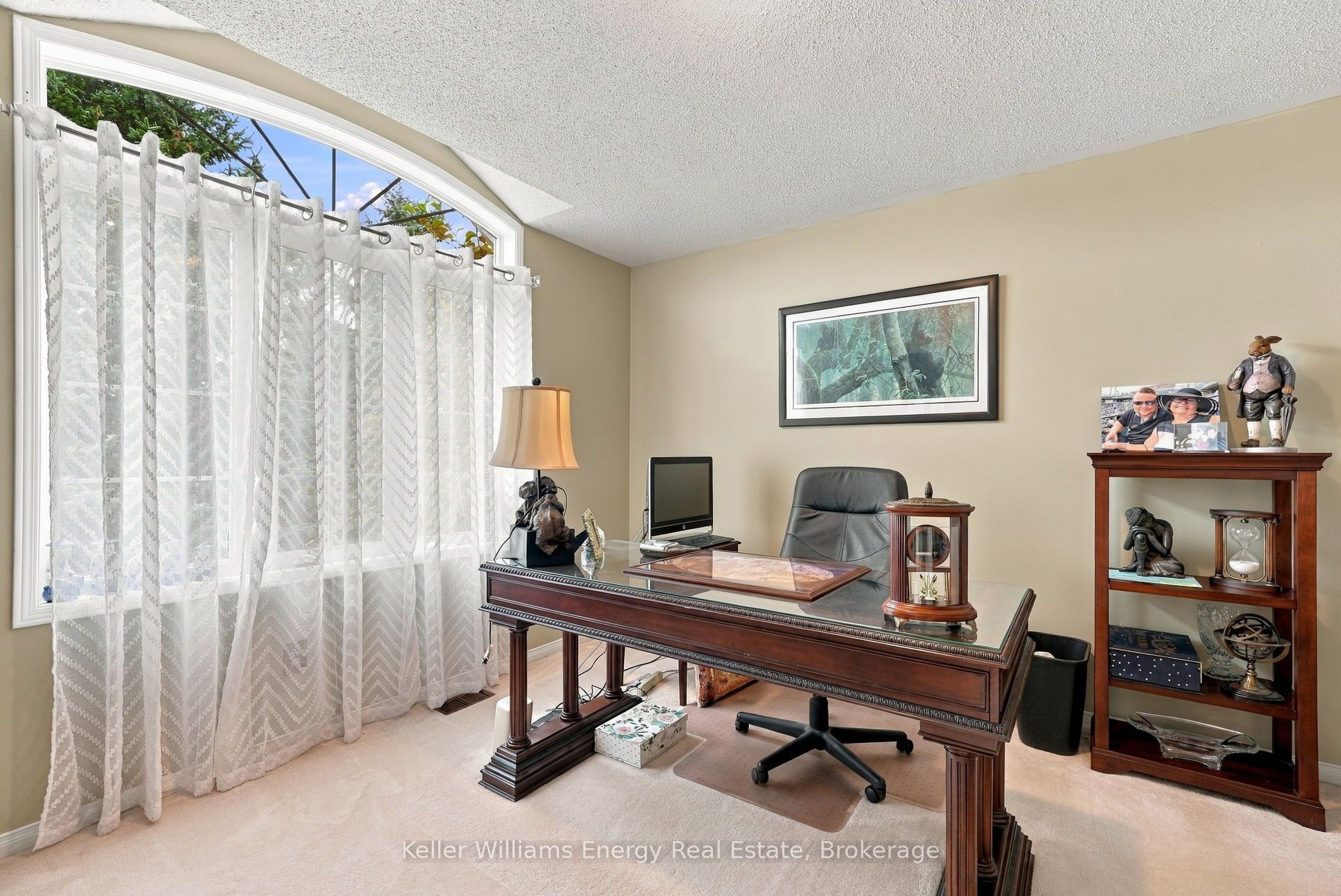 990 Glenbourne Drive Property Photo 31