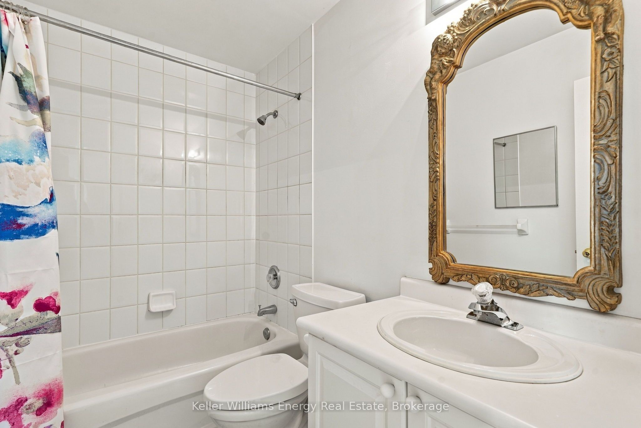 990 Glenbourne Drive Property Photo 33