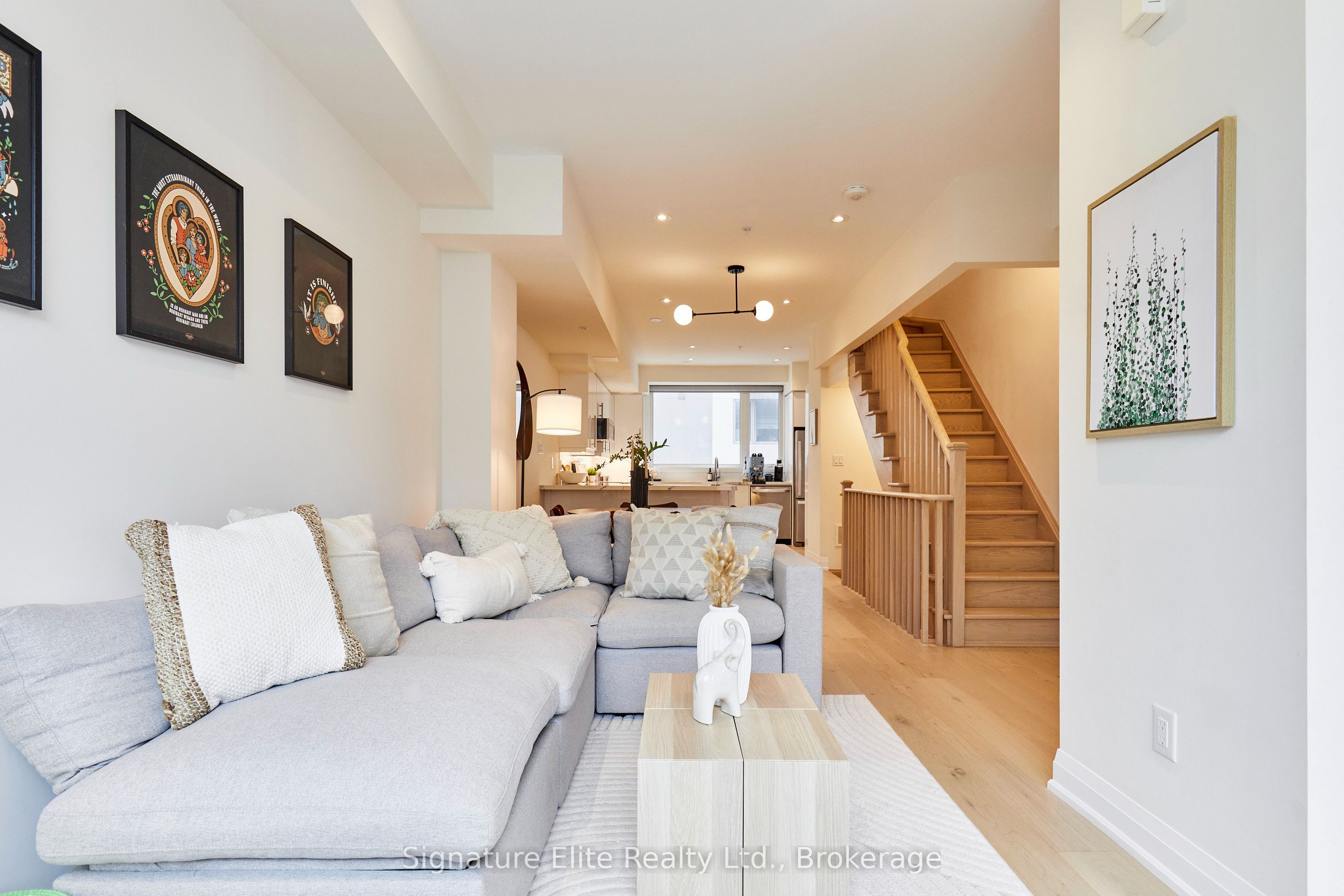1870 Altona Road 21 Property Photo 6
