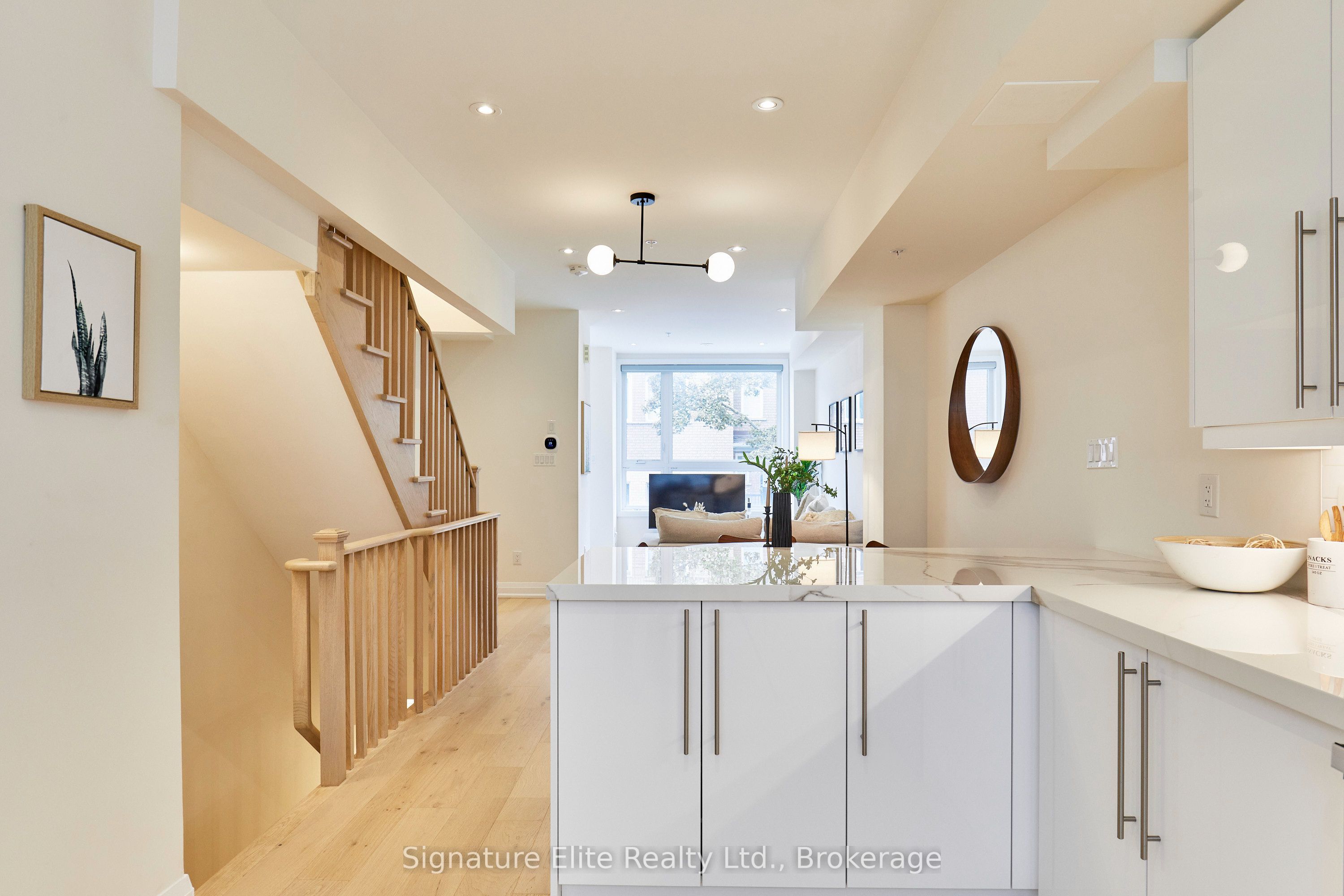 1870 Altona Road 21 Property Photo 13