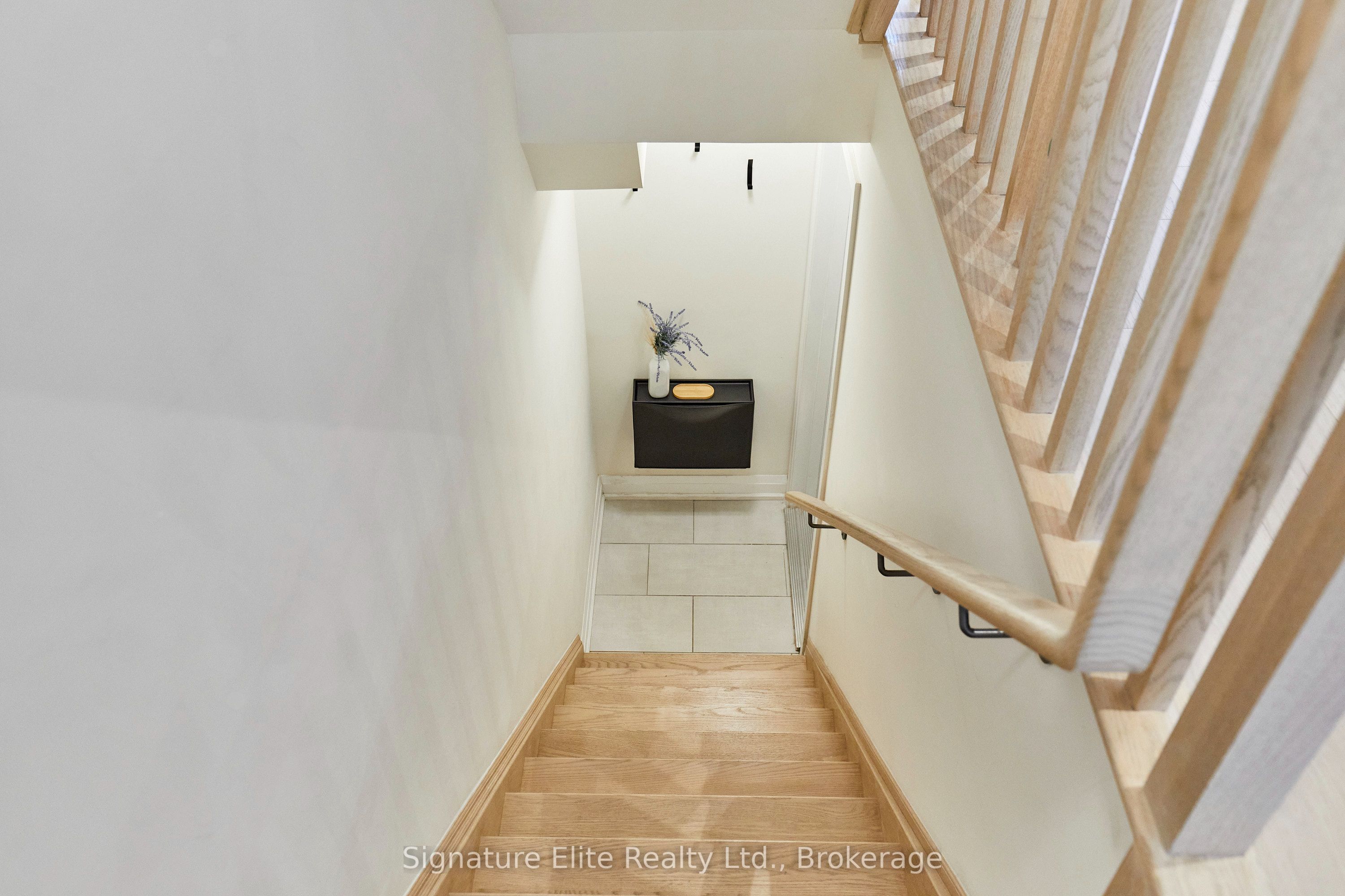 1870 Altona Road 21 Property Photo 37