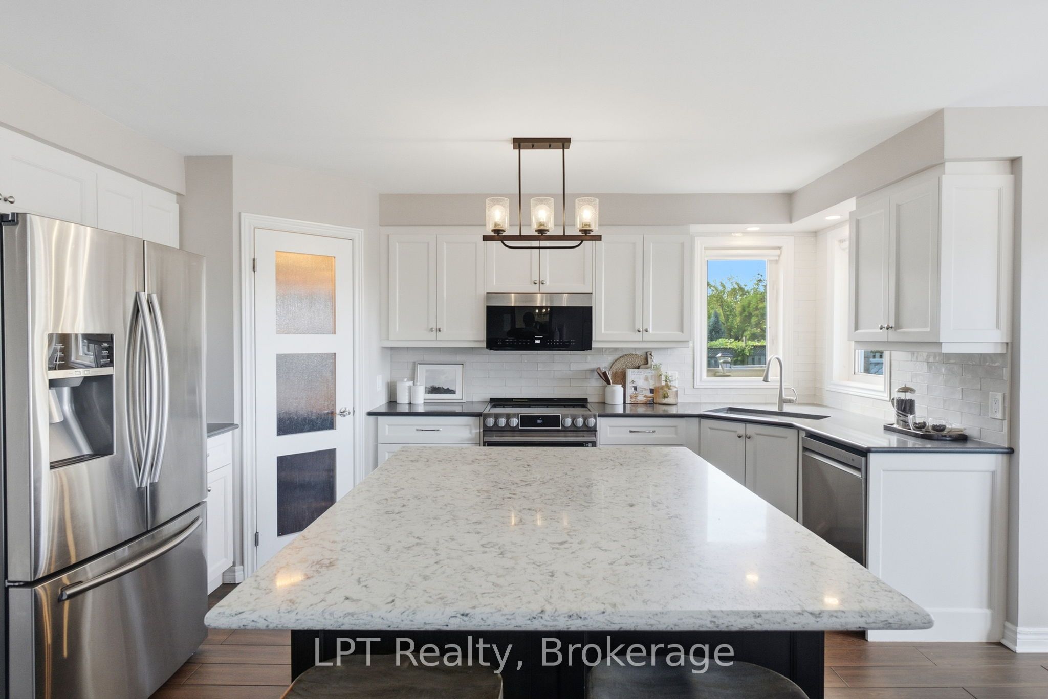 152 Sheridan Street Property Photo 2