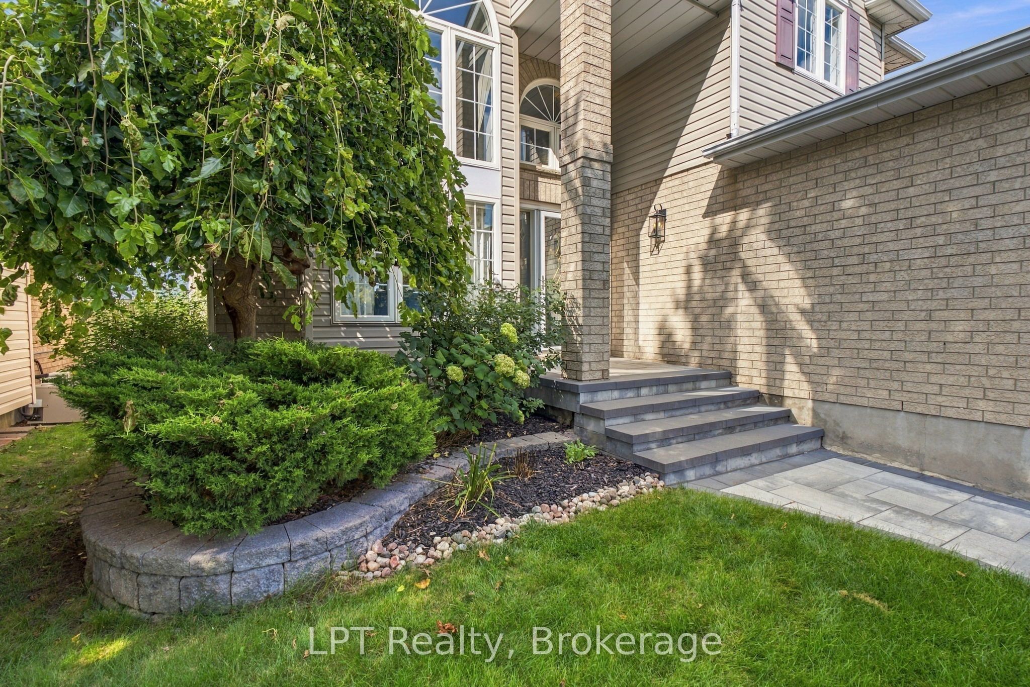 152 Sheridan Street Property Photo 8