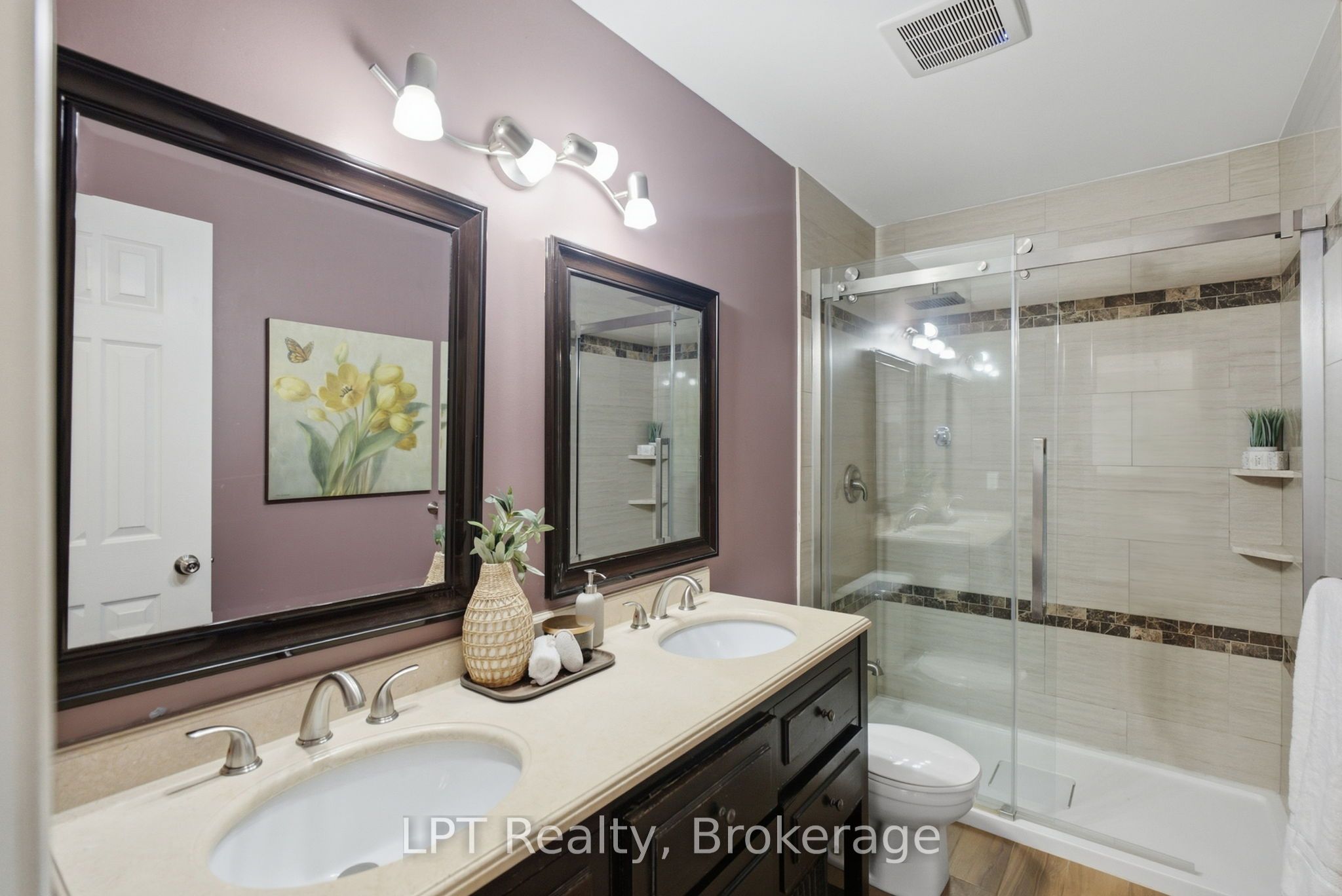 152 Sheridan Street Property Photo 27