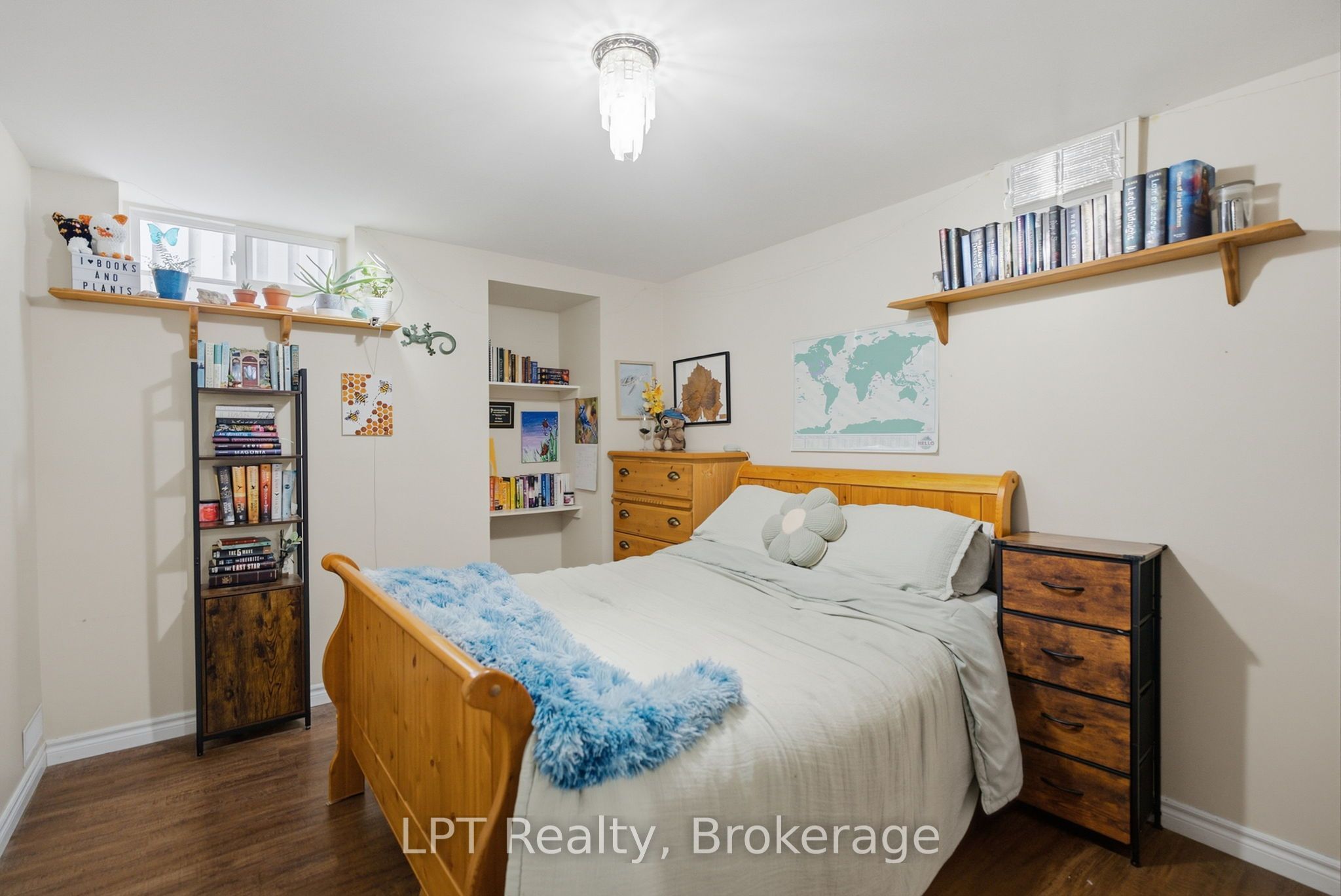 152 Sheridan Street Property Photo 32