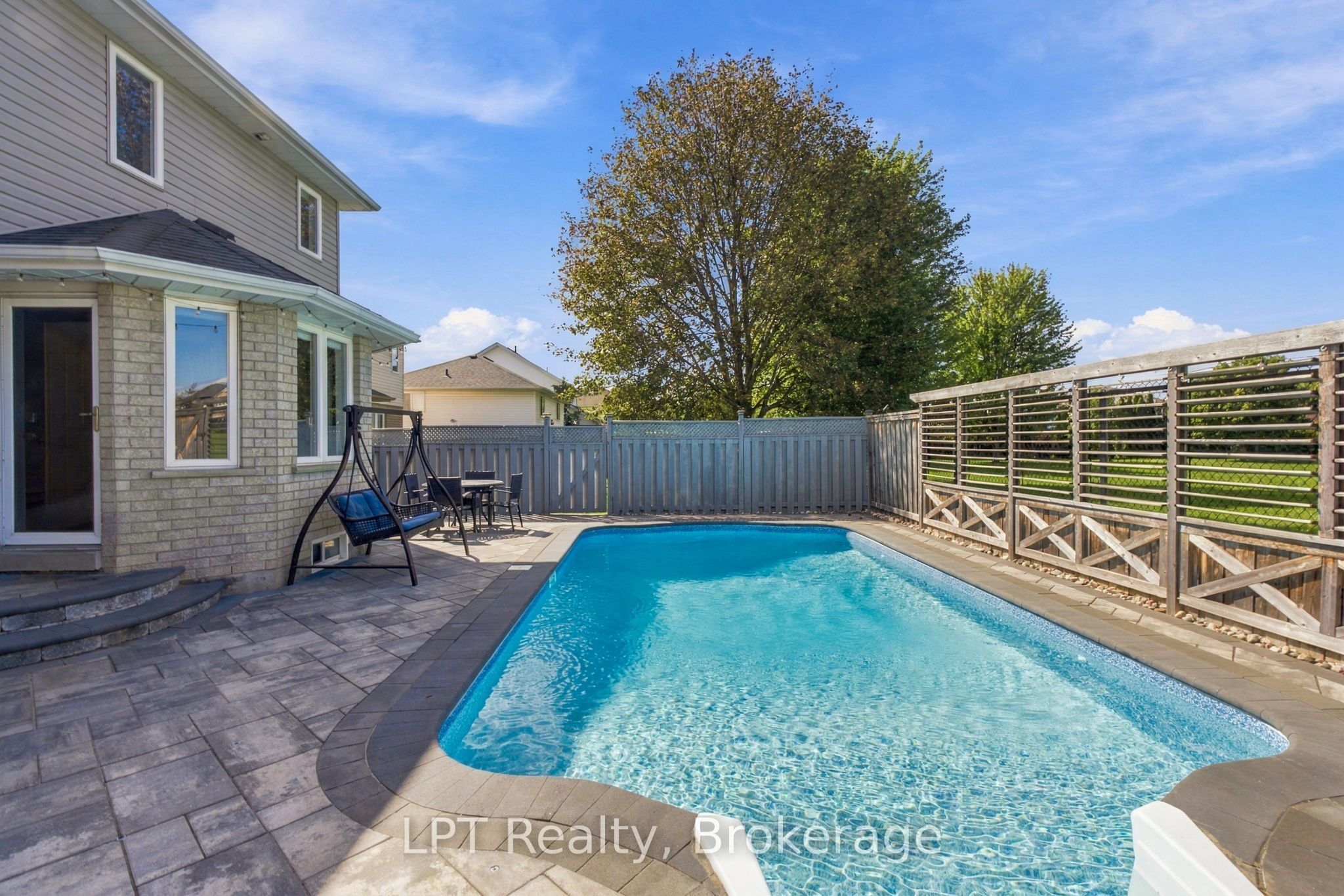 152 Sheridan Street Property Photo 39