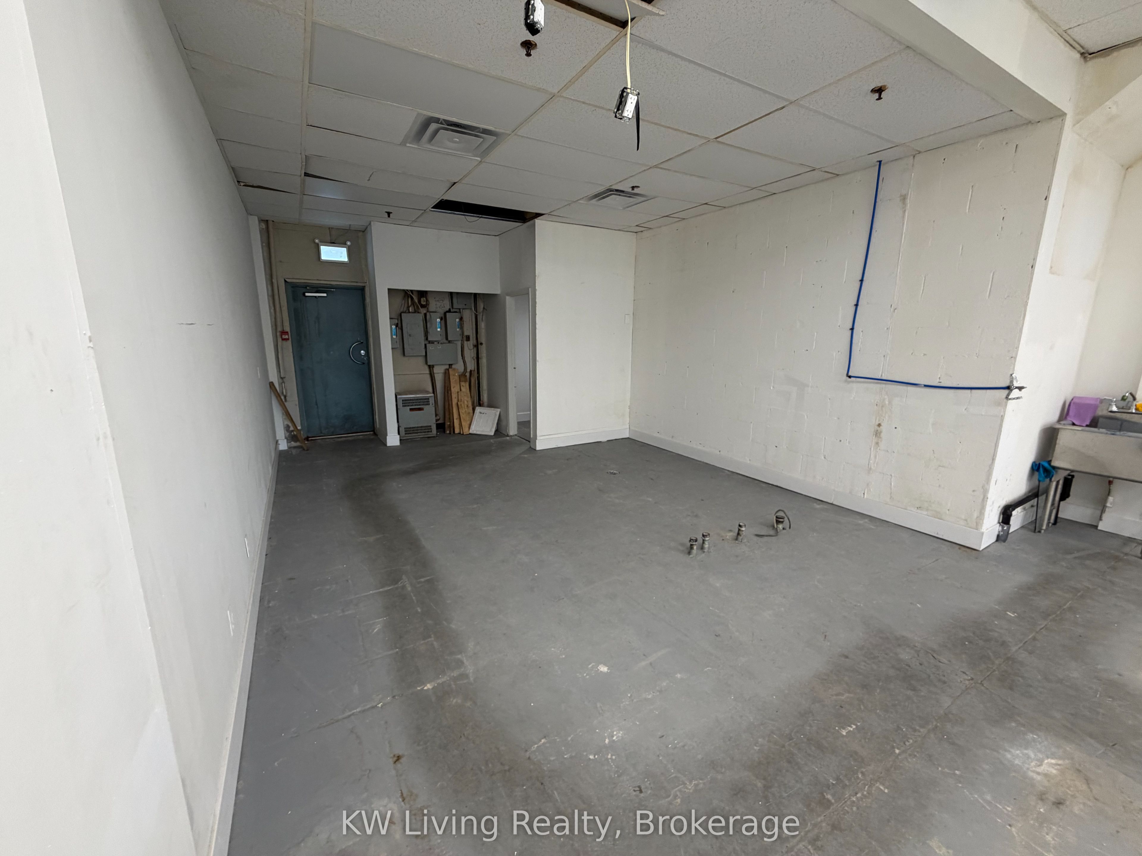 240 Alton Towers Circle A9 Property Photo 15