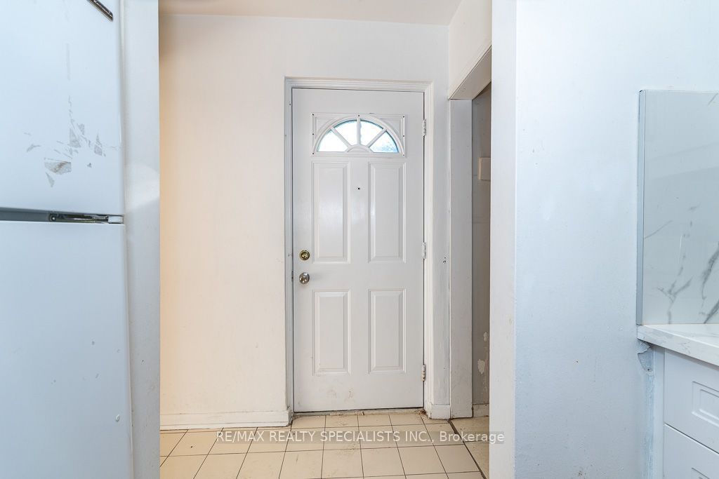 17 Huddleston Court Property Photo 6
